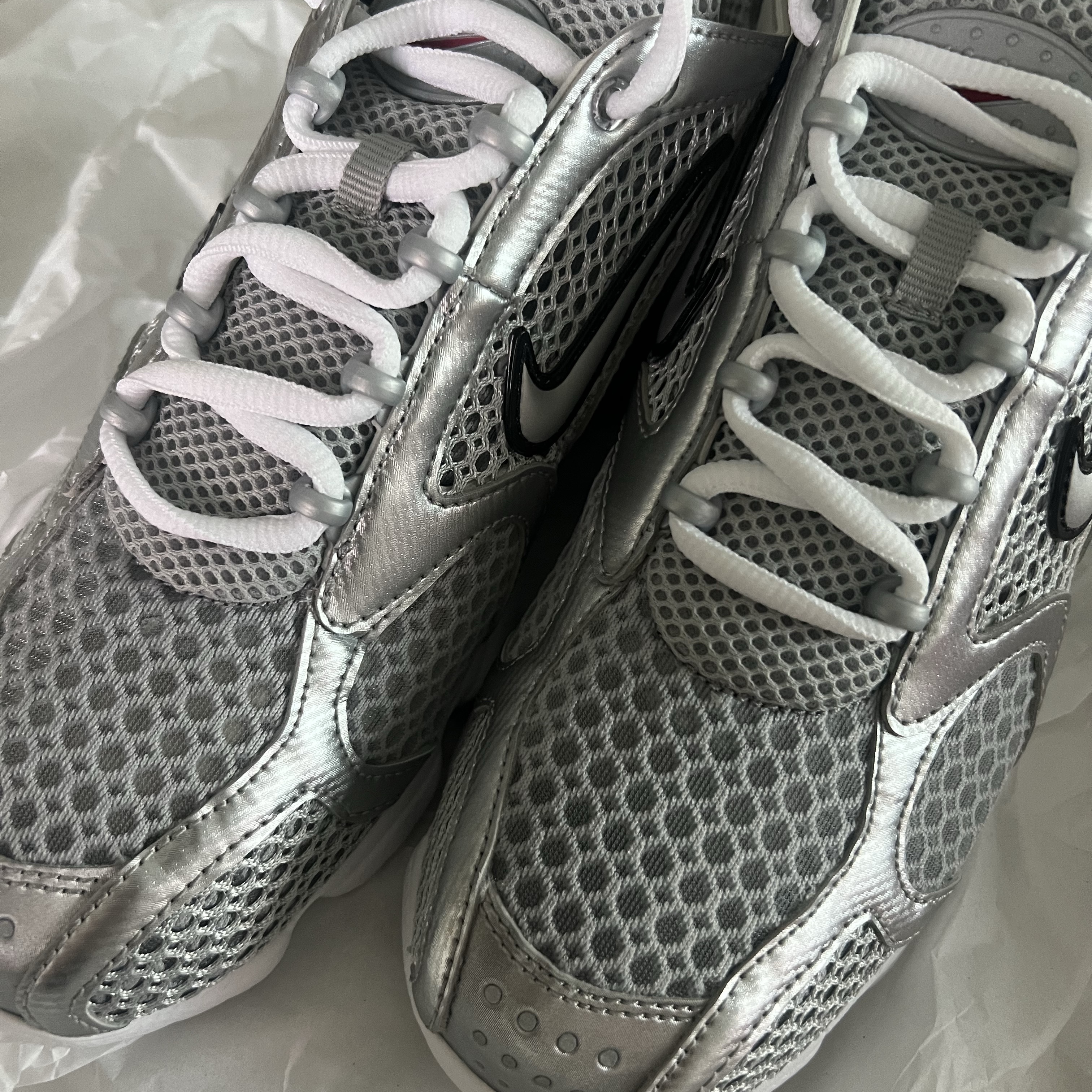 Nike Air Zoom Spiridon Cage 2 Metallic Silver 착용 스타일 - 2