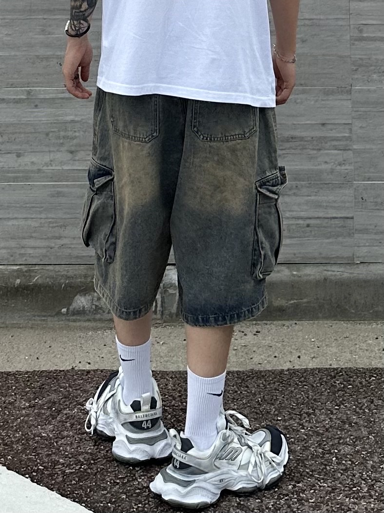 Nike x Stussy WT T-Shirt White - US/EU, Balenciaga Cargo Sneakers White Grey 착용 스타일 - 3