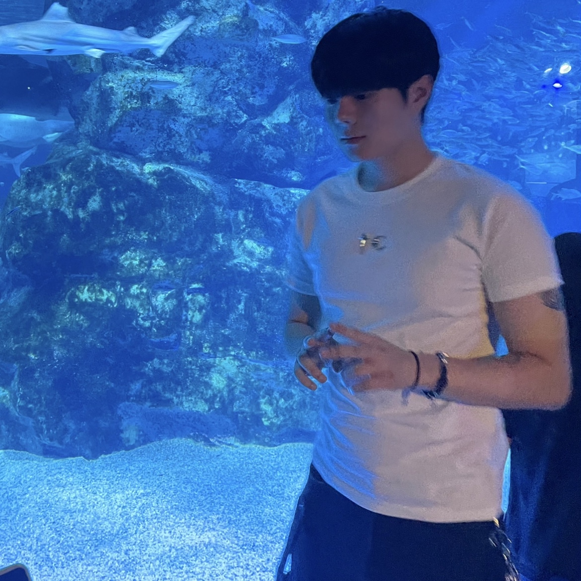 Thug Club Back T-Shirt Slim White 착용 스타일 - 1