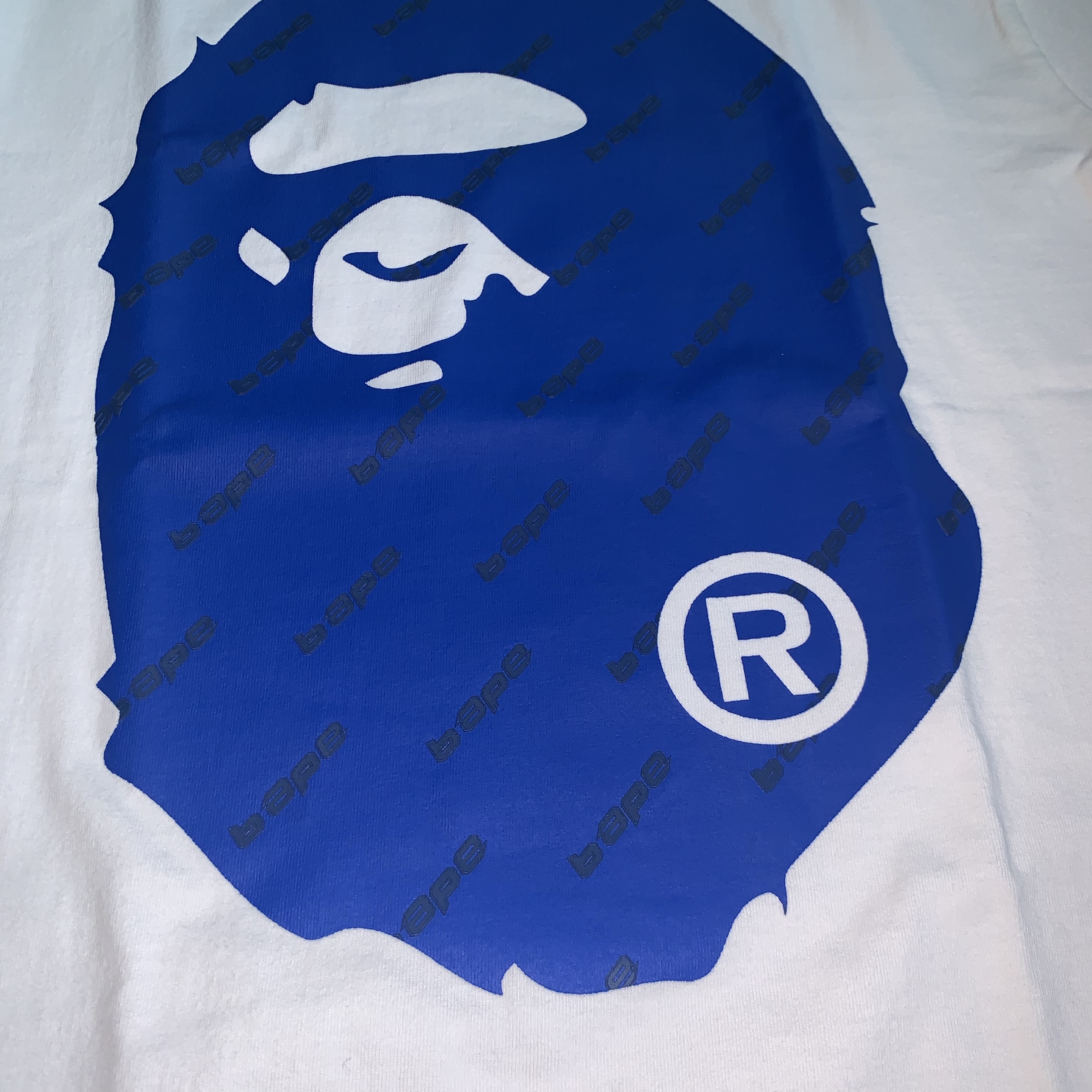 BAPE Hexagram Big Ape Head T-Shirt White 착용 스타일 - 2