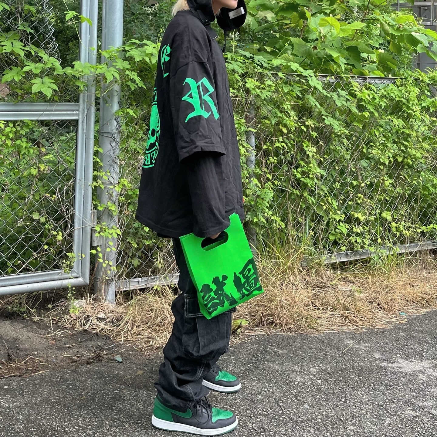 Jordan 1 Retro High OG Pine Green Black 착용 스타일 - 3