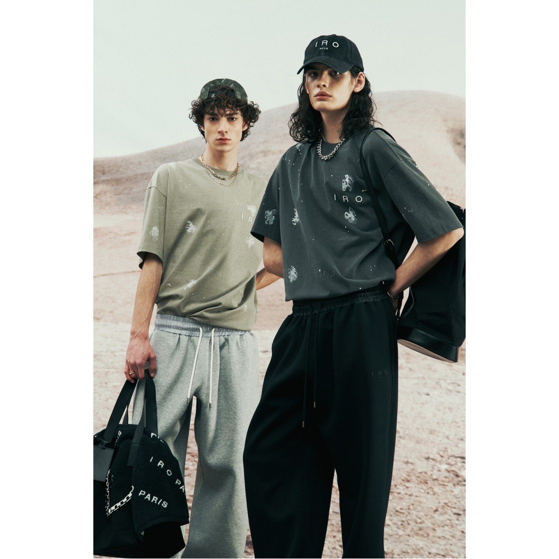 이로 페인트 프린팅 로고 반팔 티셔츠 블랙(Iro Paint Printing Logo Short Sleeves T-Shirt Black) - 2