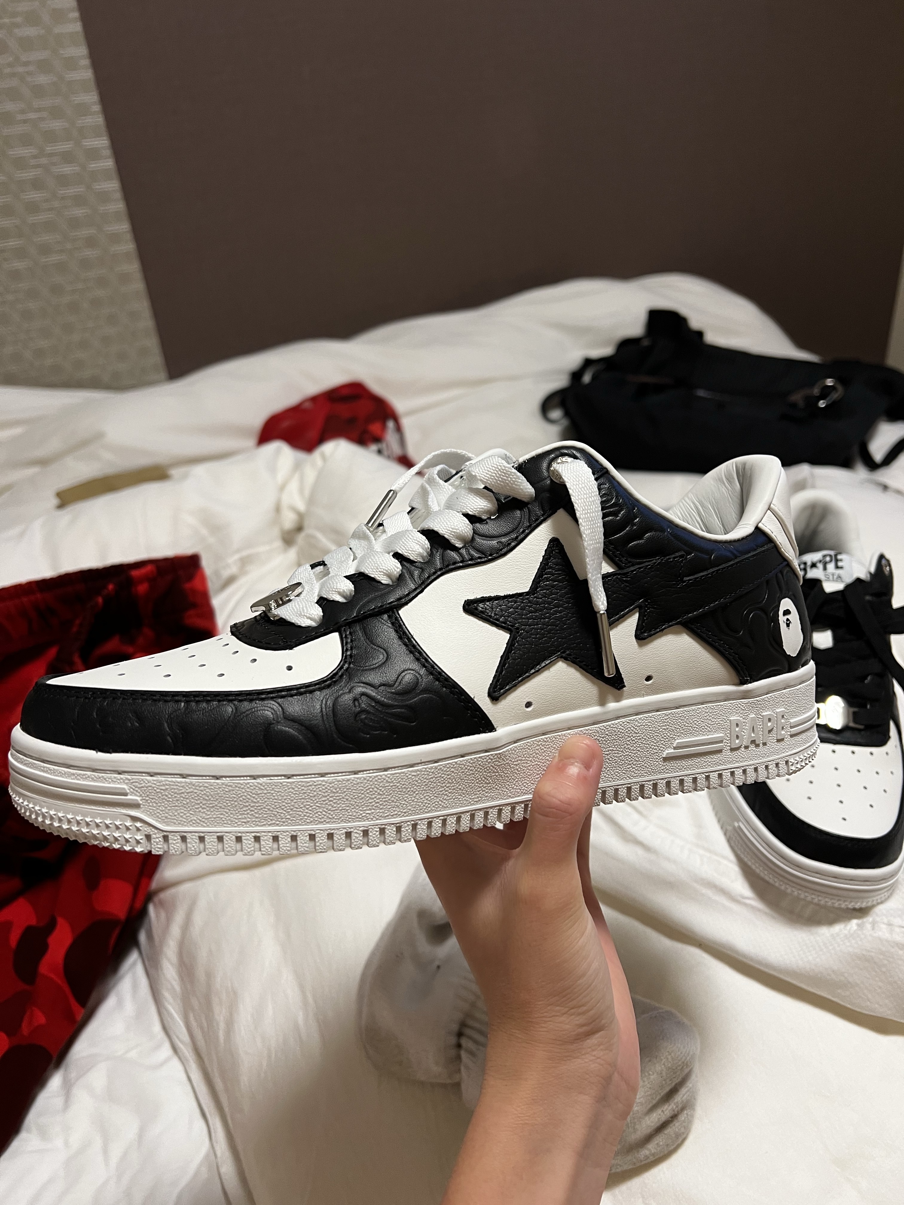 Supreme x MM6 Maison Margiela Box Logo T-Shirt White - 24SS, Jordan 4 Retro Red Cement 착용 스타일 - 2
