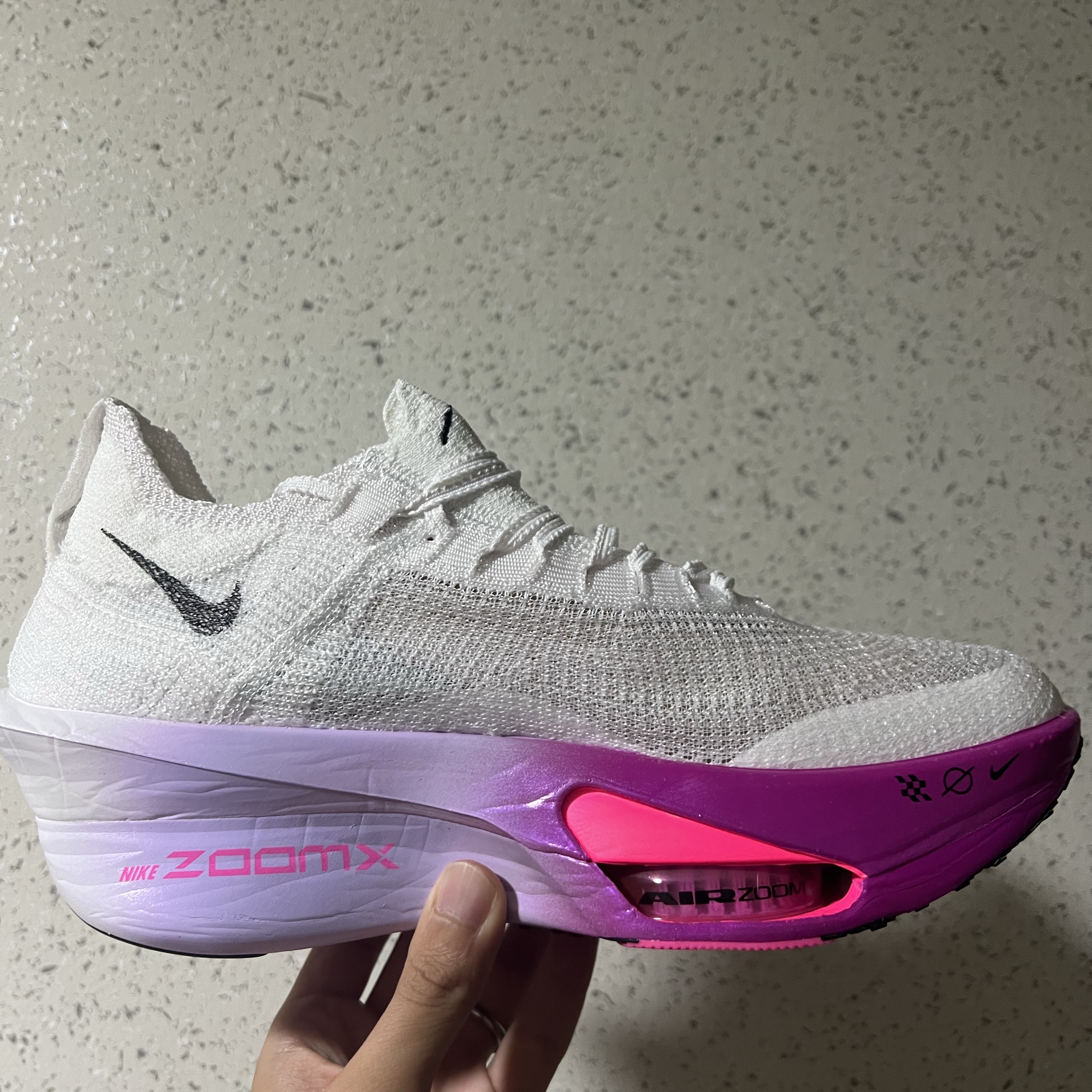 Nike Air Zoom Alphafly Next% 3 Hyper Pink 착용 스타일 - 5