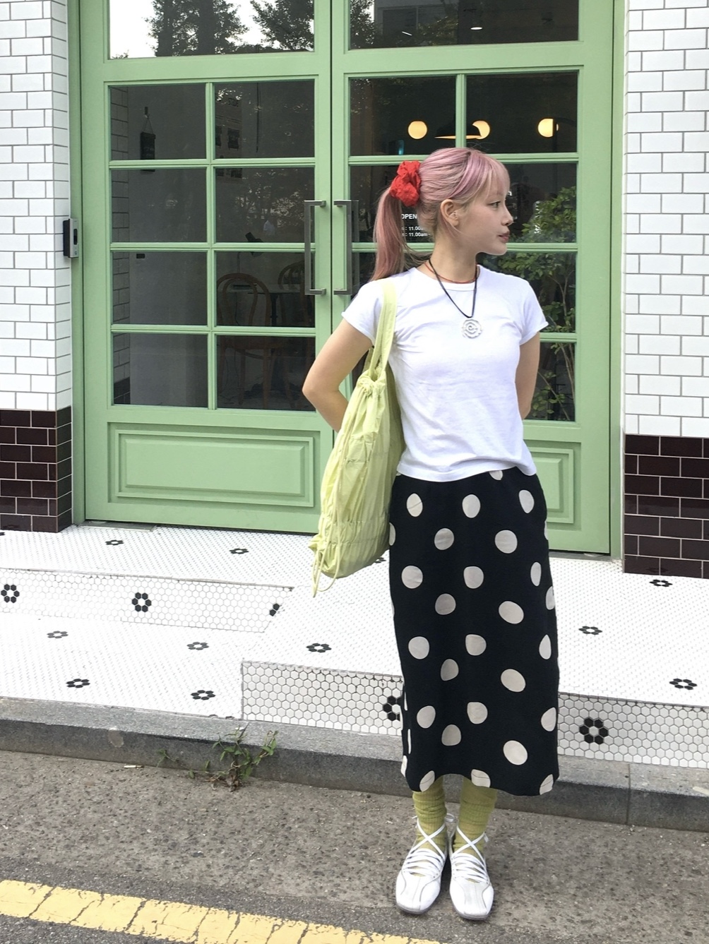 ACOC Tiered Banding Backpack Lime Lemon 착용 스타일 - 1