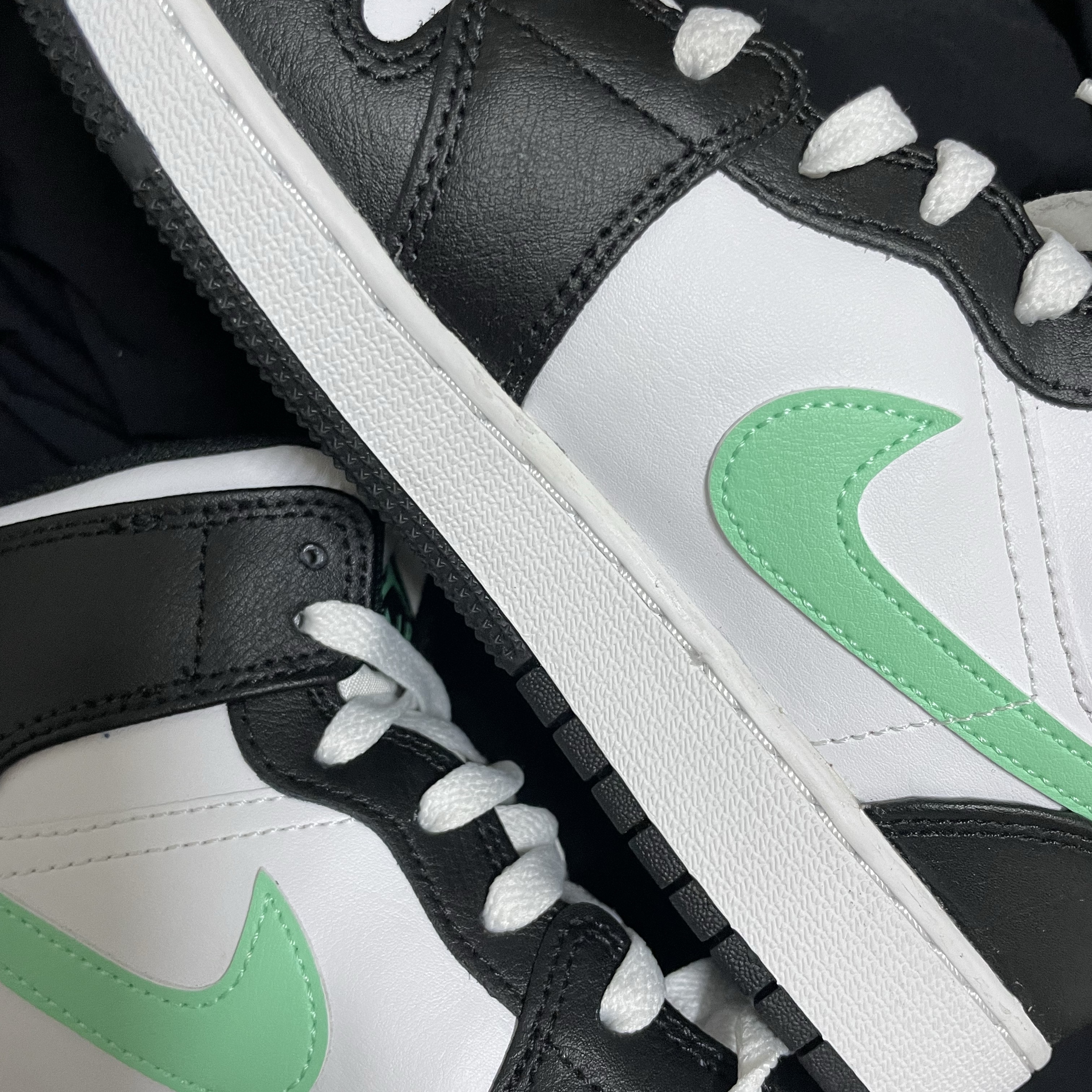 (GS) Jordan 1 Mid Green Glow 착용 스타일 - 2