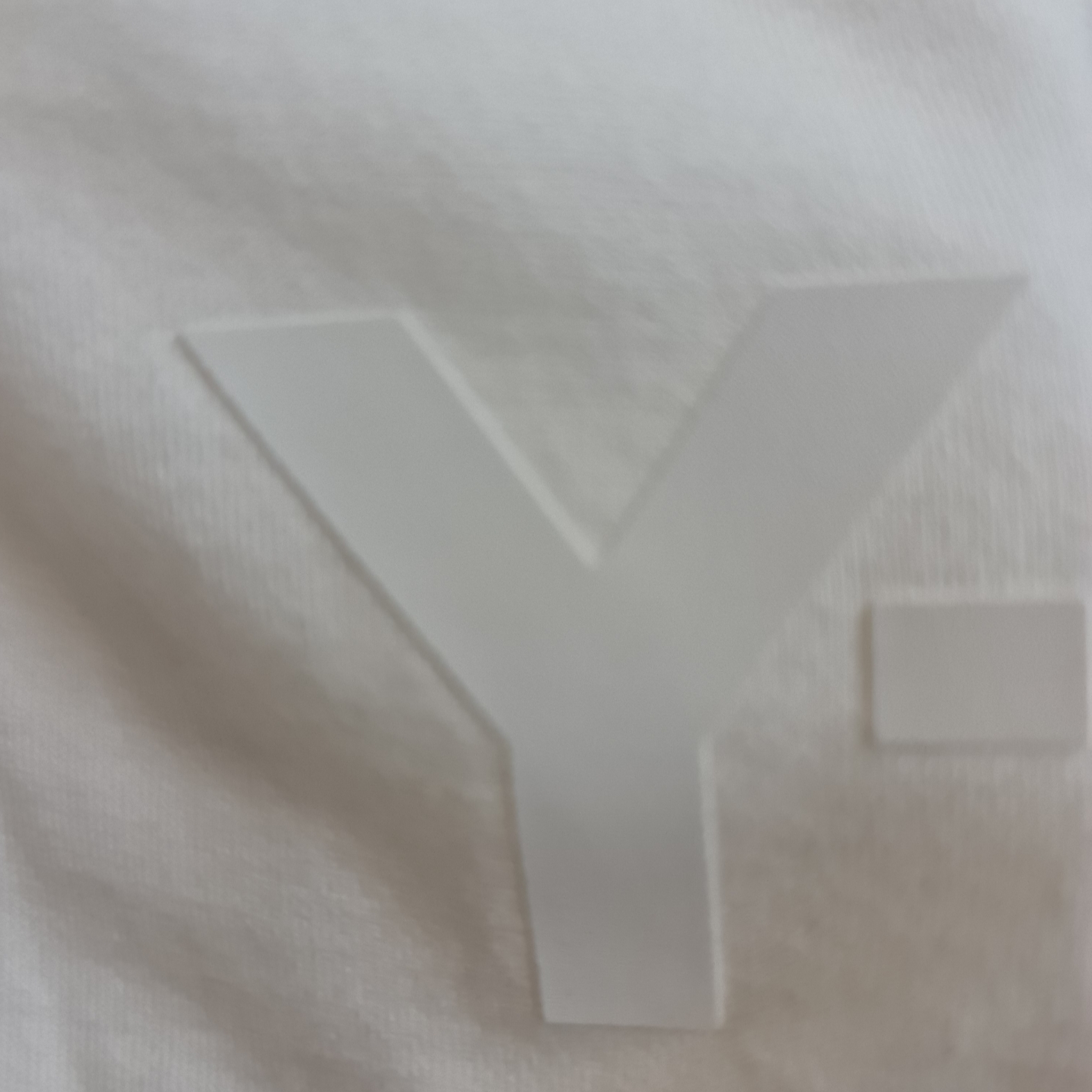 Y-3 Classic Chest Logo T-Shirt Core White 착용 스타일 - 2