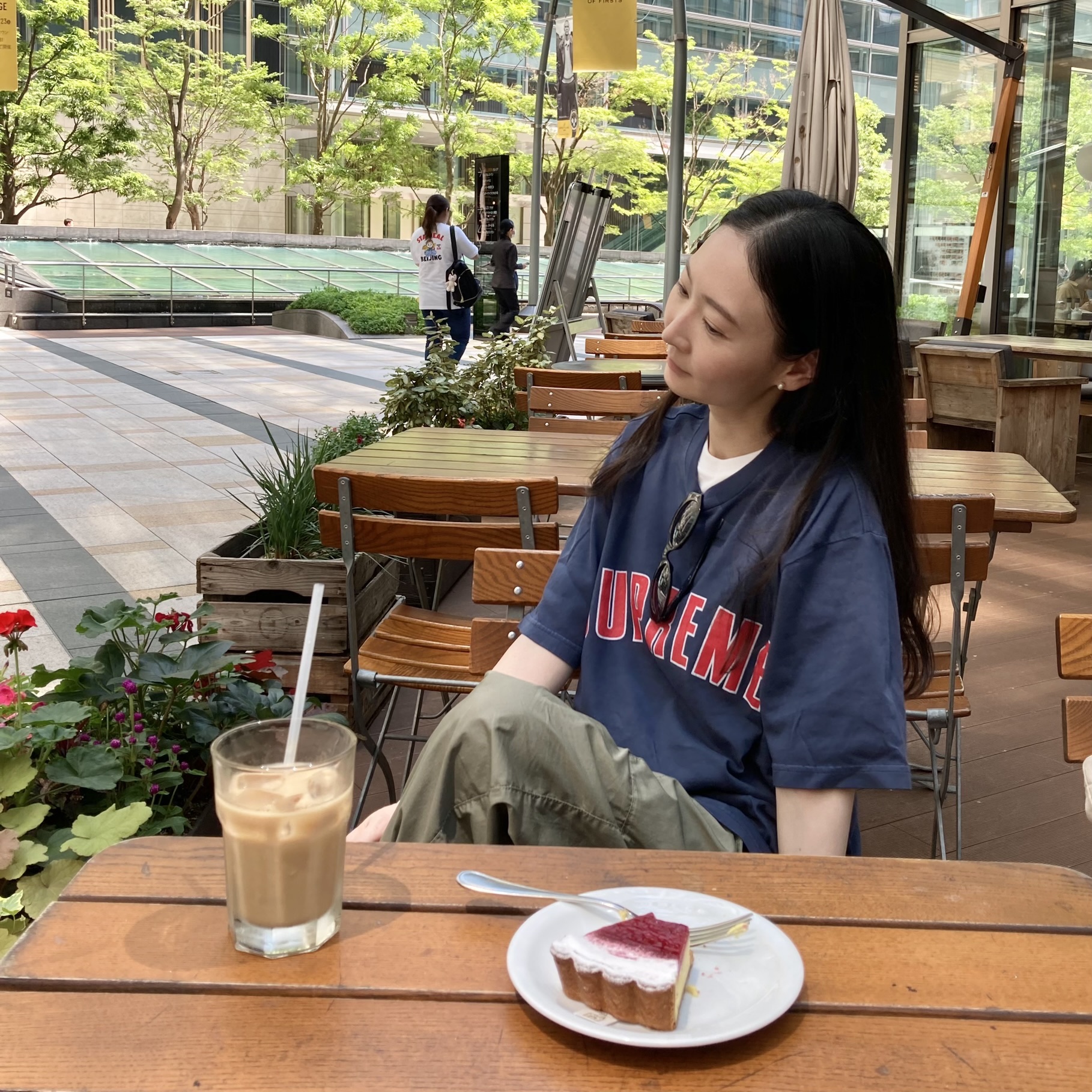 Supreme Cracked Arc S/S Top Navy - 24SS 착용 스타일 - 1