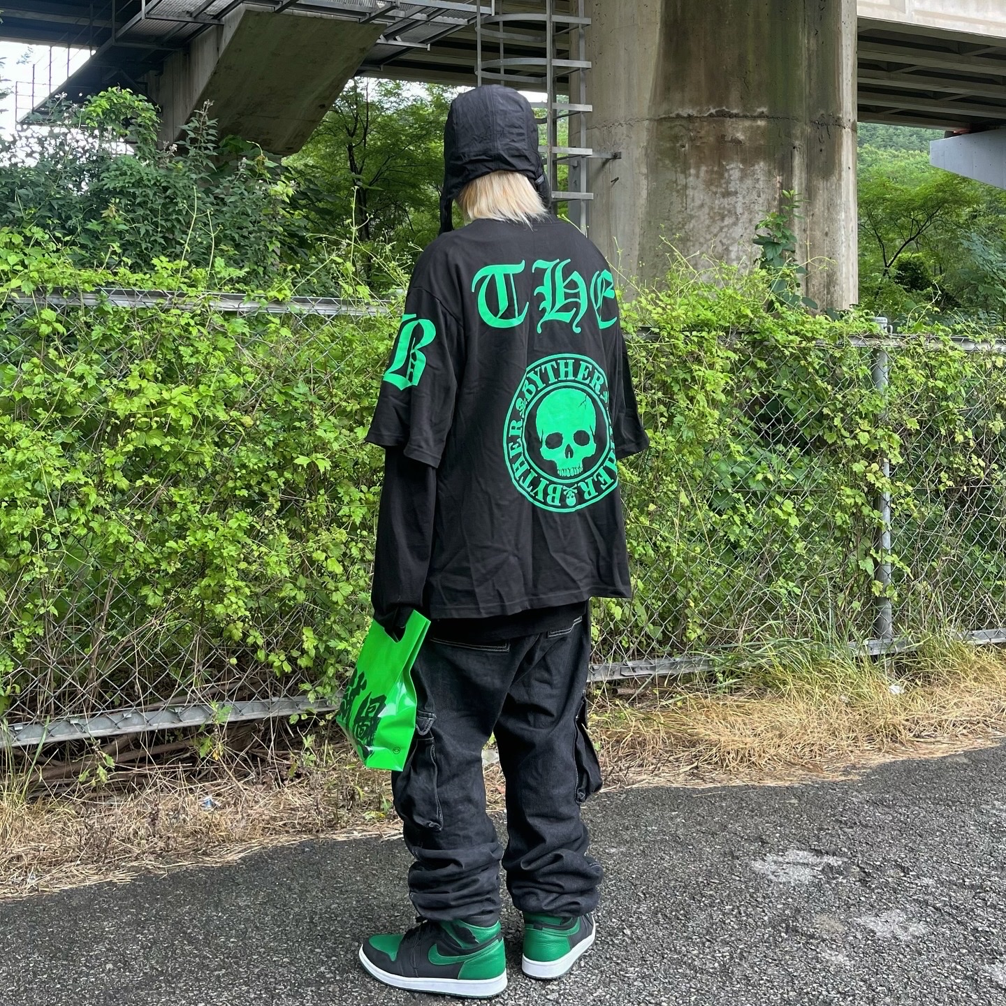 Jordan 1 Retro High OG Pine Green Black 착용 스타일 - 2