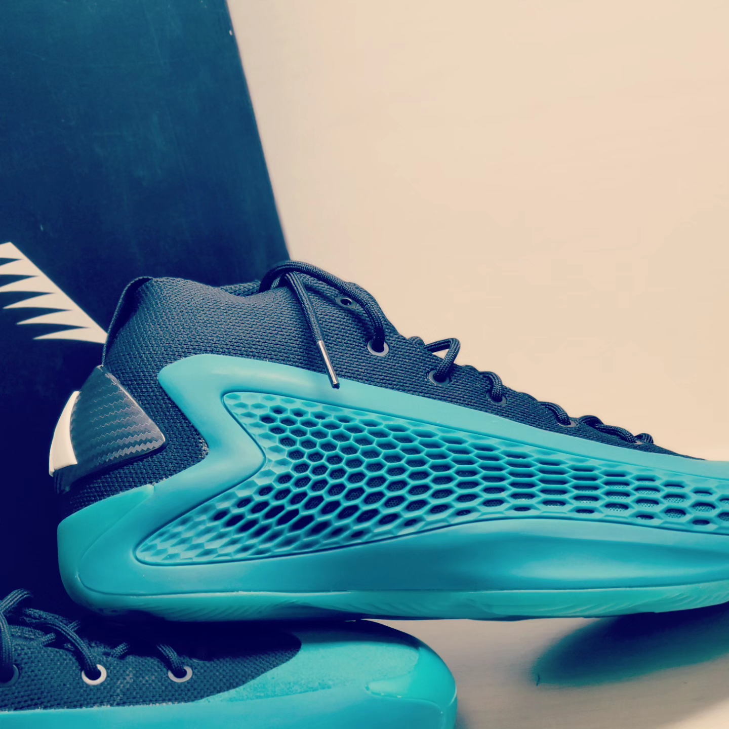Adidas A.E. 1 Arctic Fusion Core Black 착용 스타일 - 3