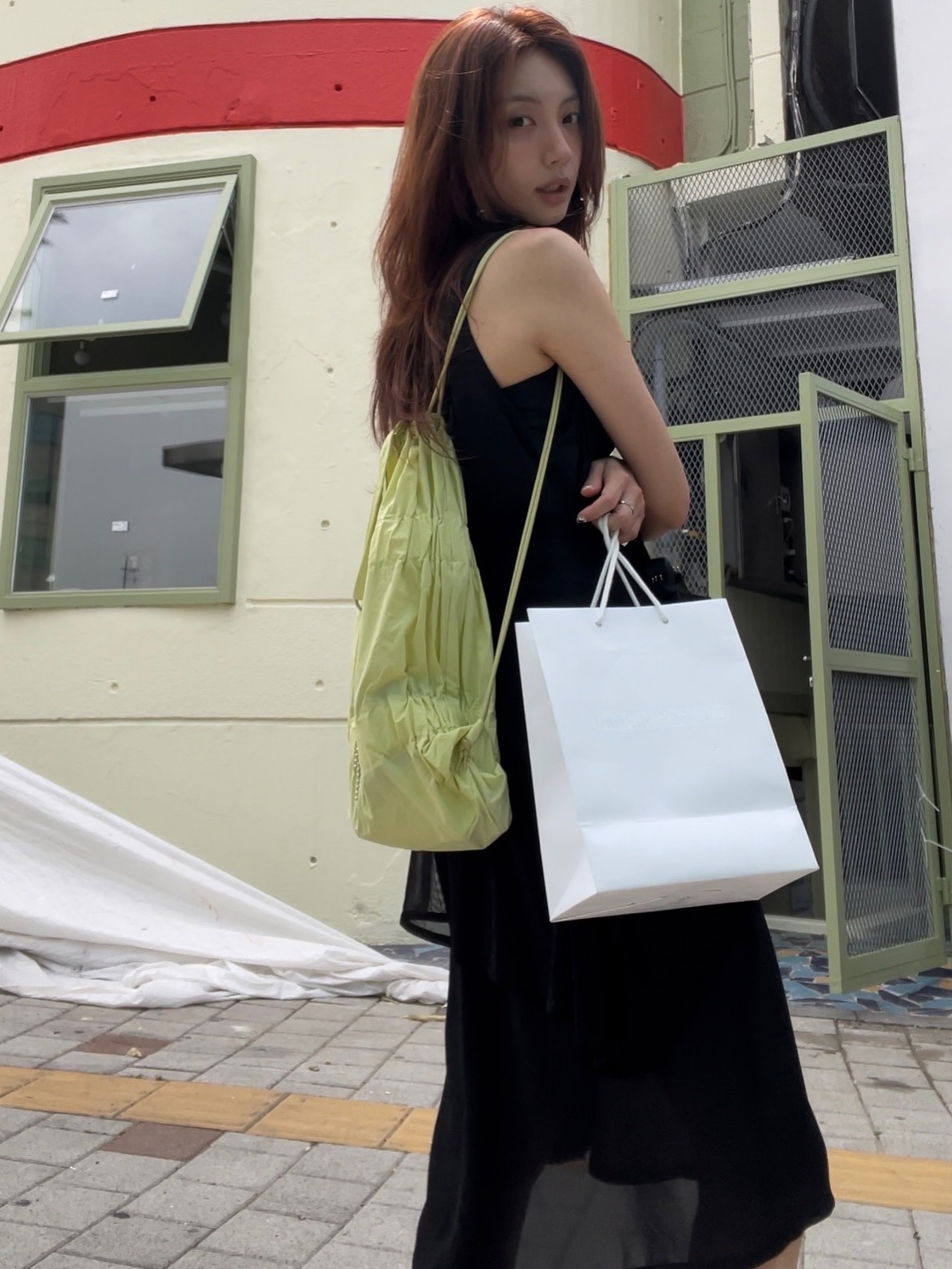 ACOC Tiered Banding Backpack Lime Lemon 착용 스타일 - 3