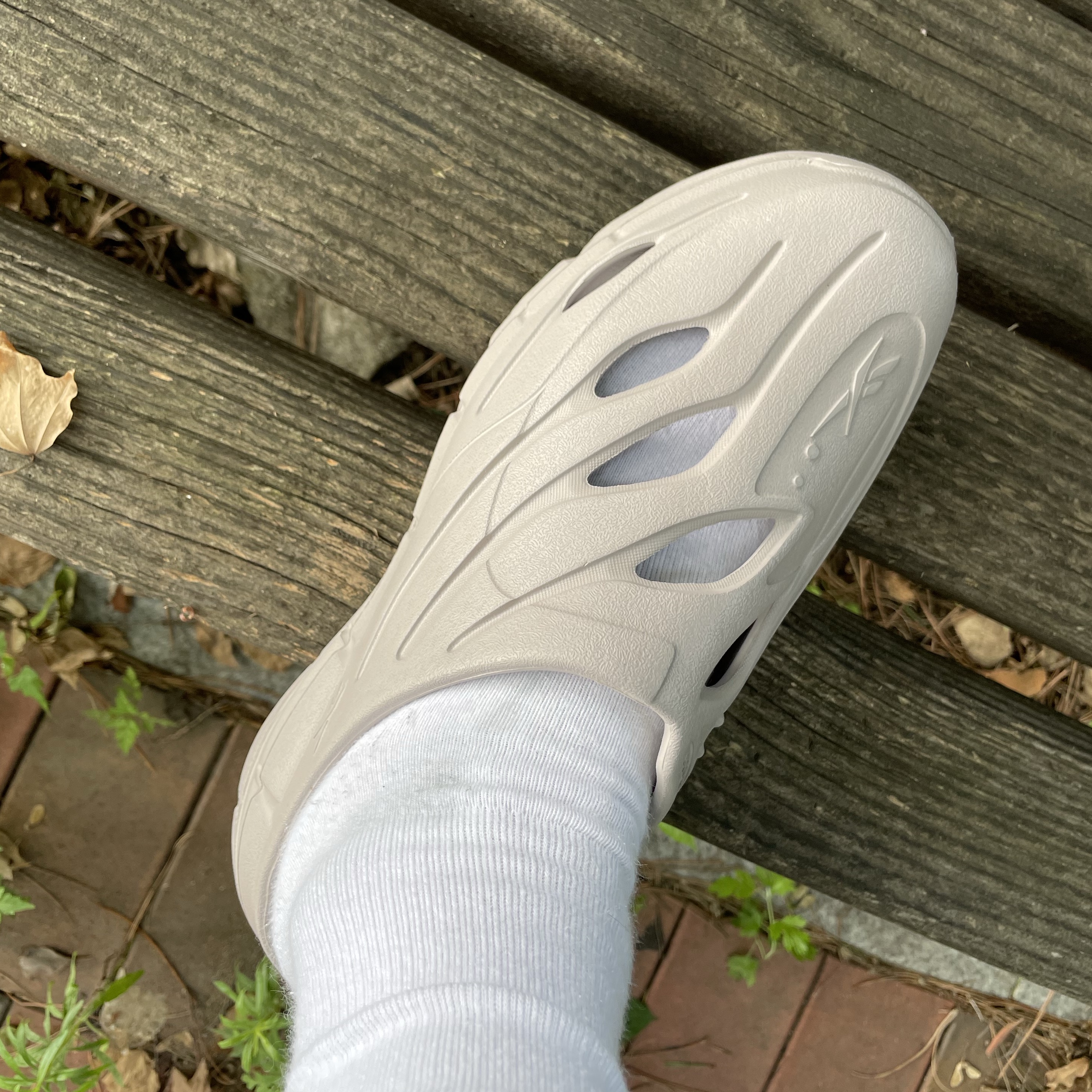 Reebok Zig Clog Ash 착용 스타일 - 3