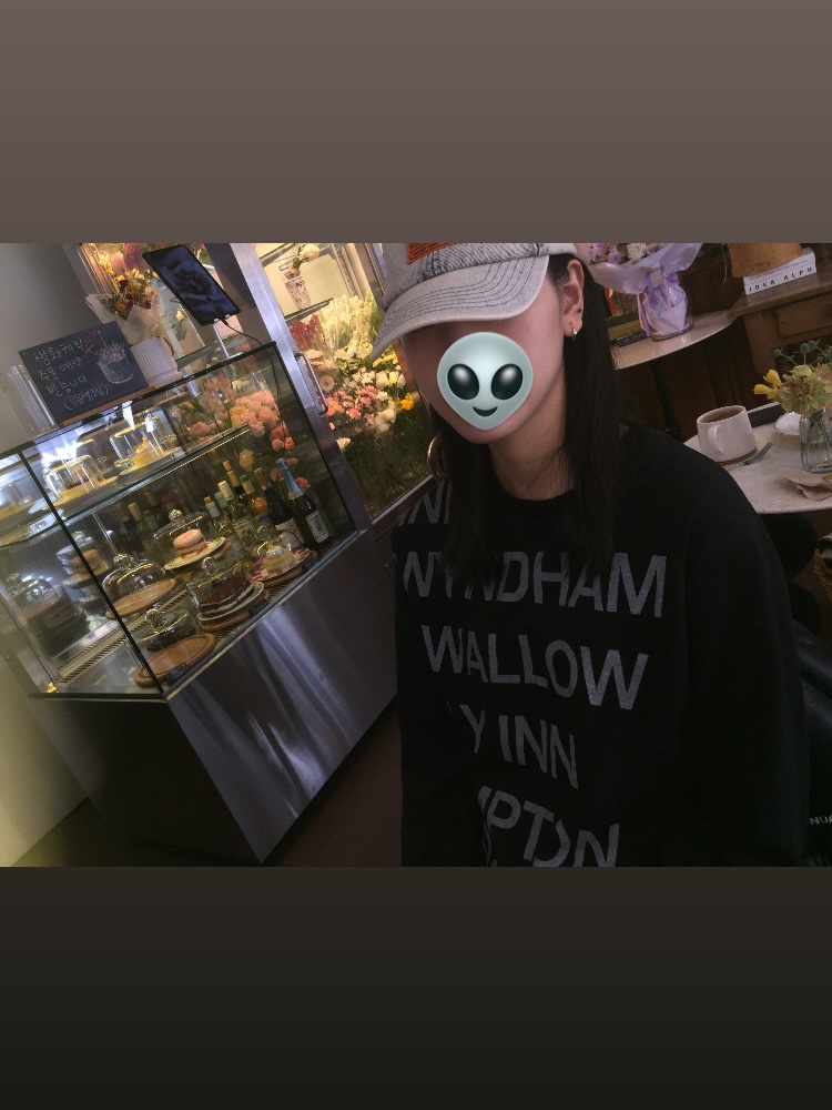 [KREAM 단독] Safarispot Highway Inn LS T-Shirt Black White, Deus Ex Machina Ortiz Denim Cap Light Blue 착용 스타일 - 2