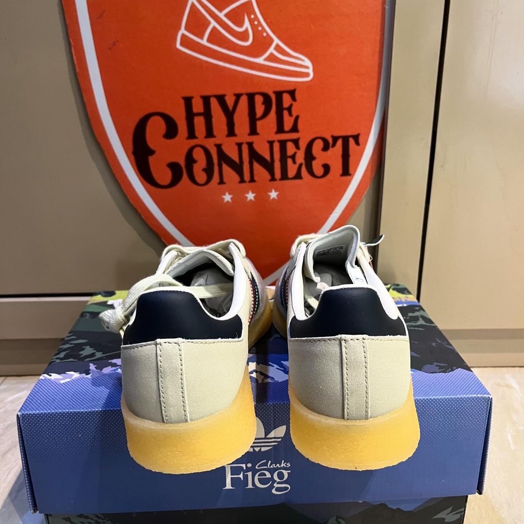 Adidas x Clarks x Ronnie Fieg 8th Street Samba Chalk White Collegiate Green 착용 스타일 - 7