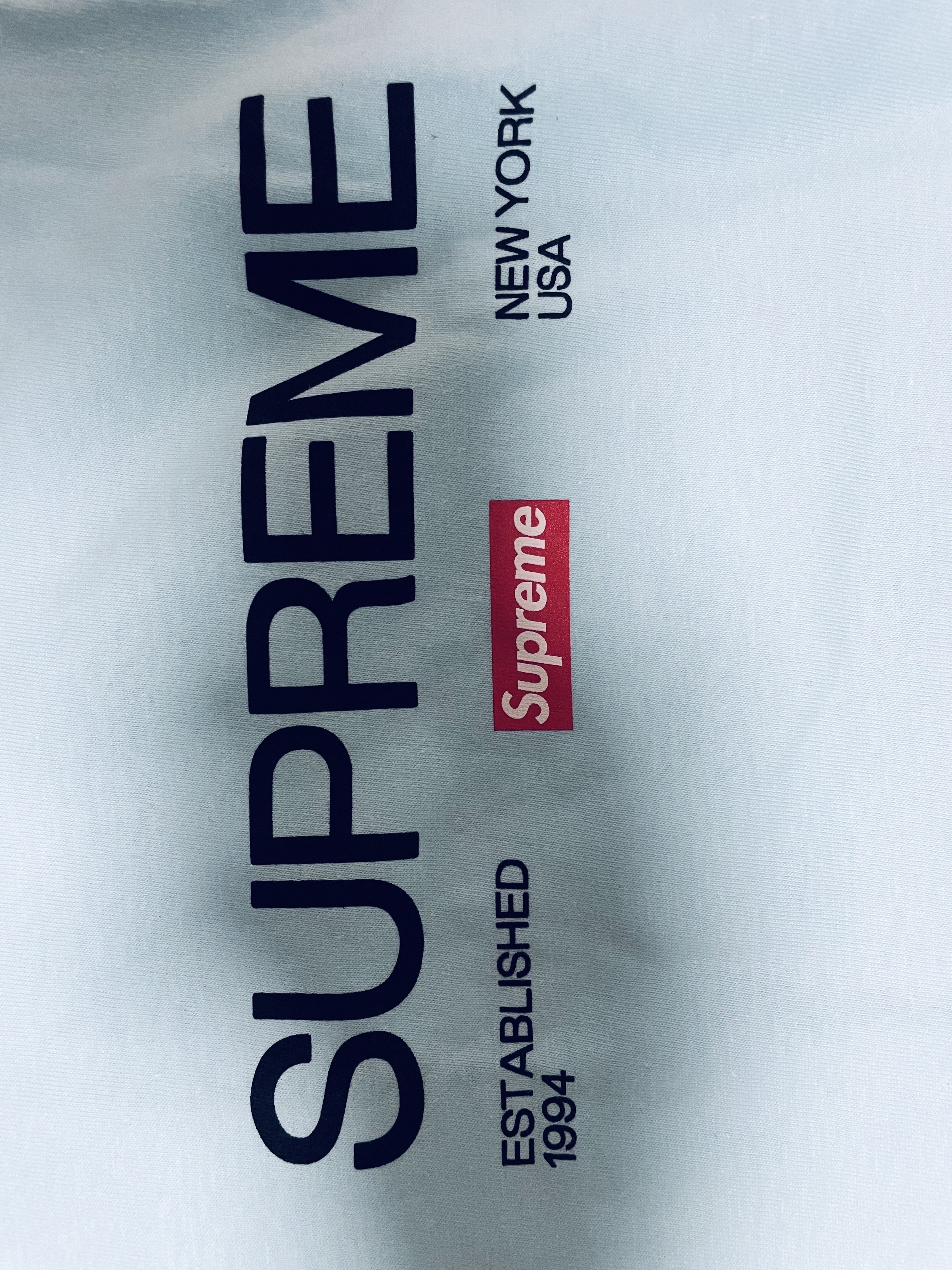 Human Made Graphic T-Shirt #04 White, Supreme Est. 1994 T-Shirt Turquoise - 21FW 착용 스타일 - 2
