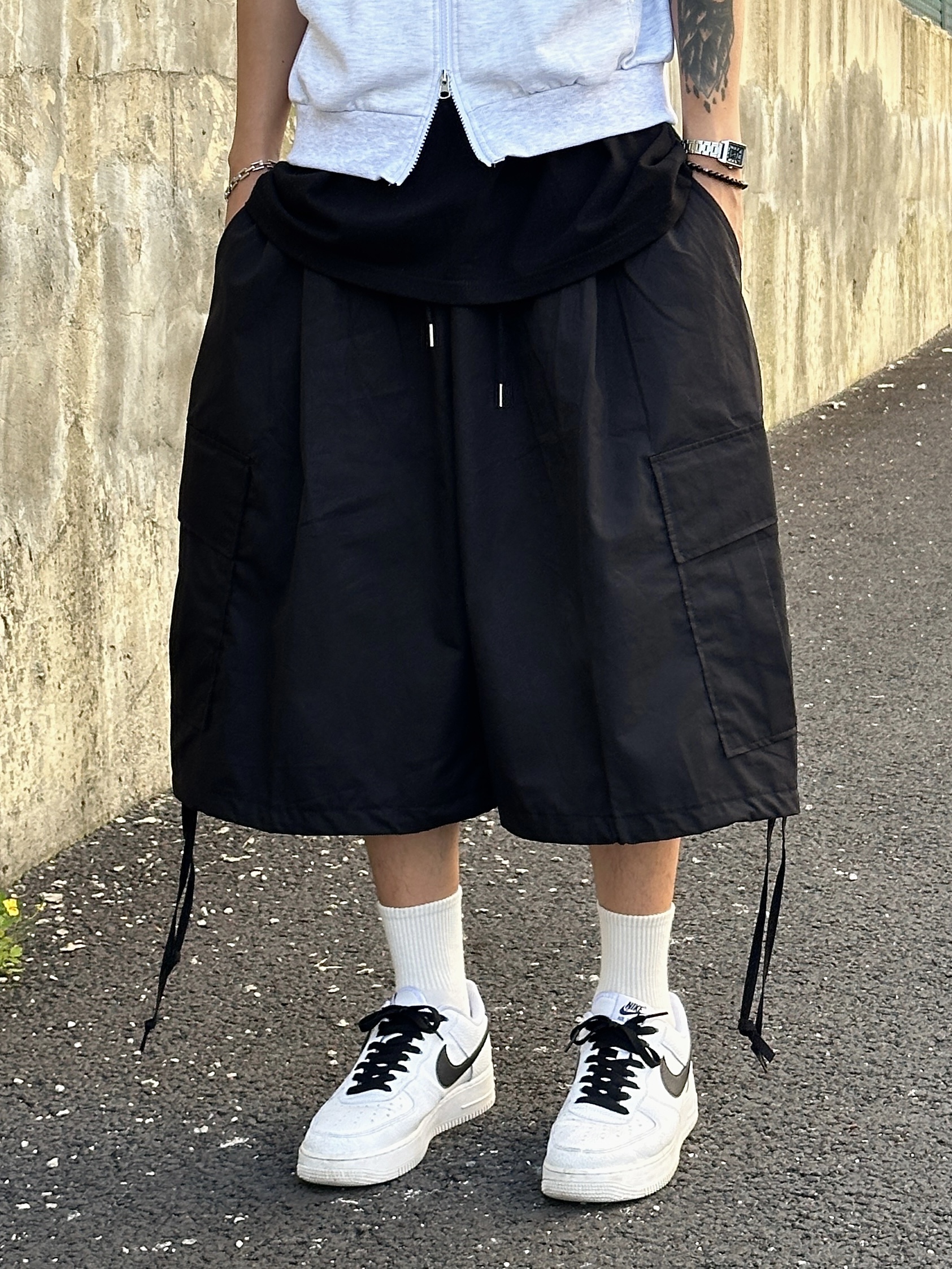 Nike Air Force 1 '07 White Black 착용 스타일 - 4