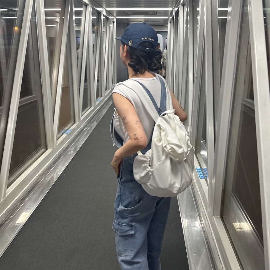 ACOC Blooming Backpack Gray, ACOC Blooming Backpack Ice Blue 착용 스타일