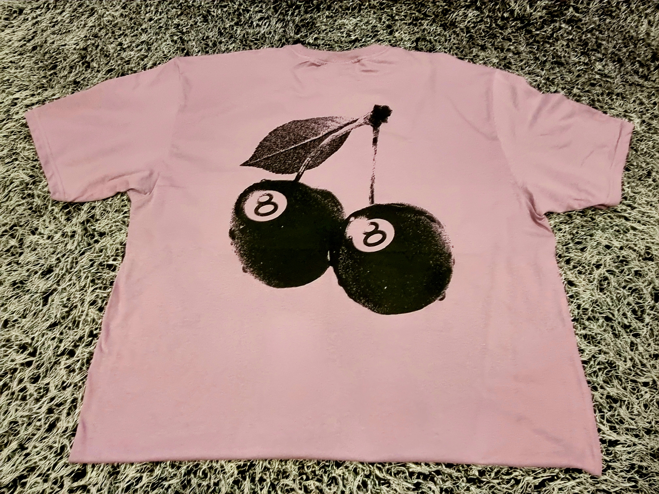 Stussy Cherries T-Shirt Orchid 착용 스타일