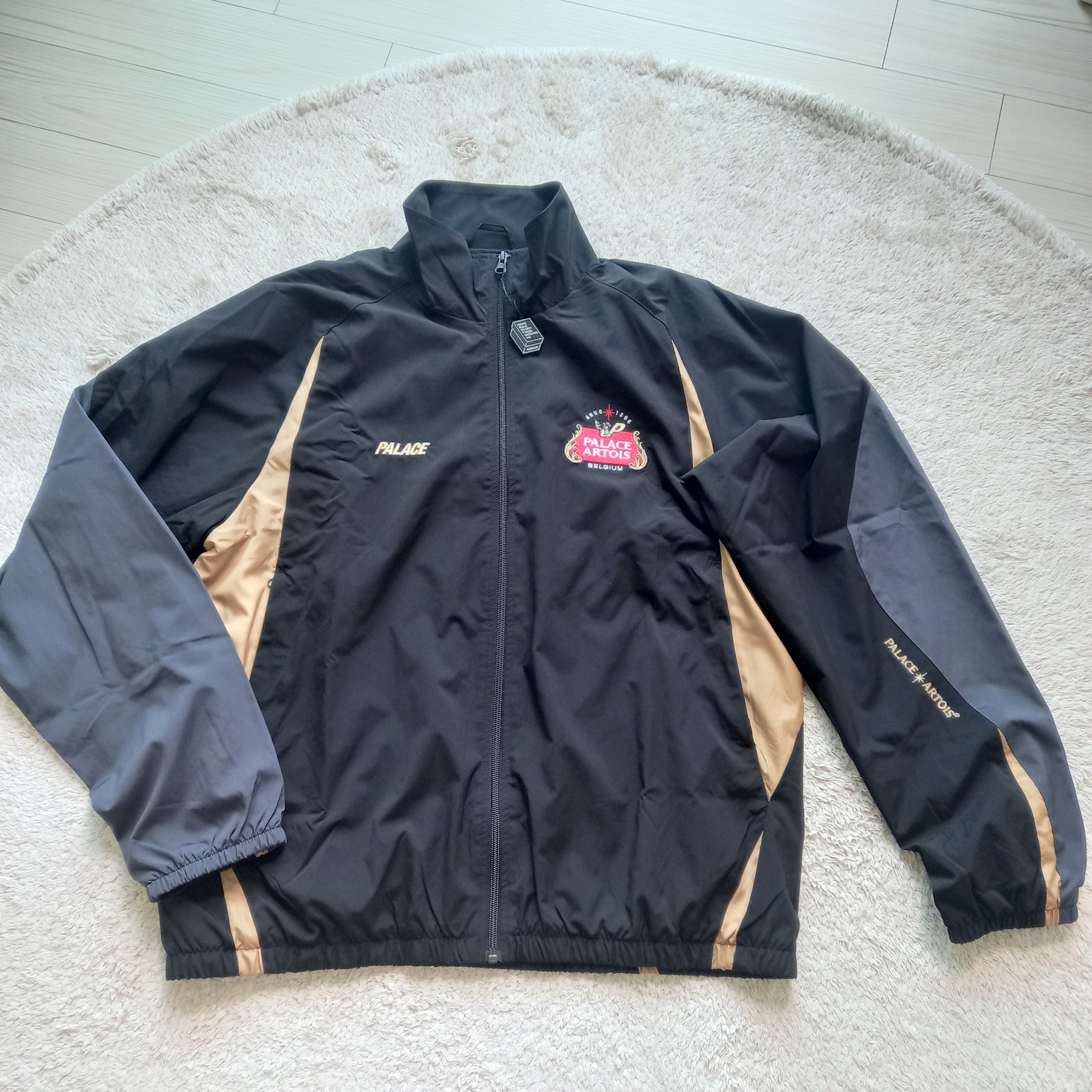 Palace x Stella Artois Light Court Jacket Black - 24SS 착용 스타일 - 2