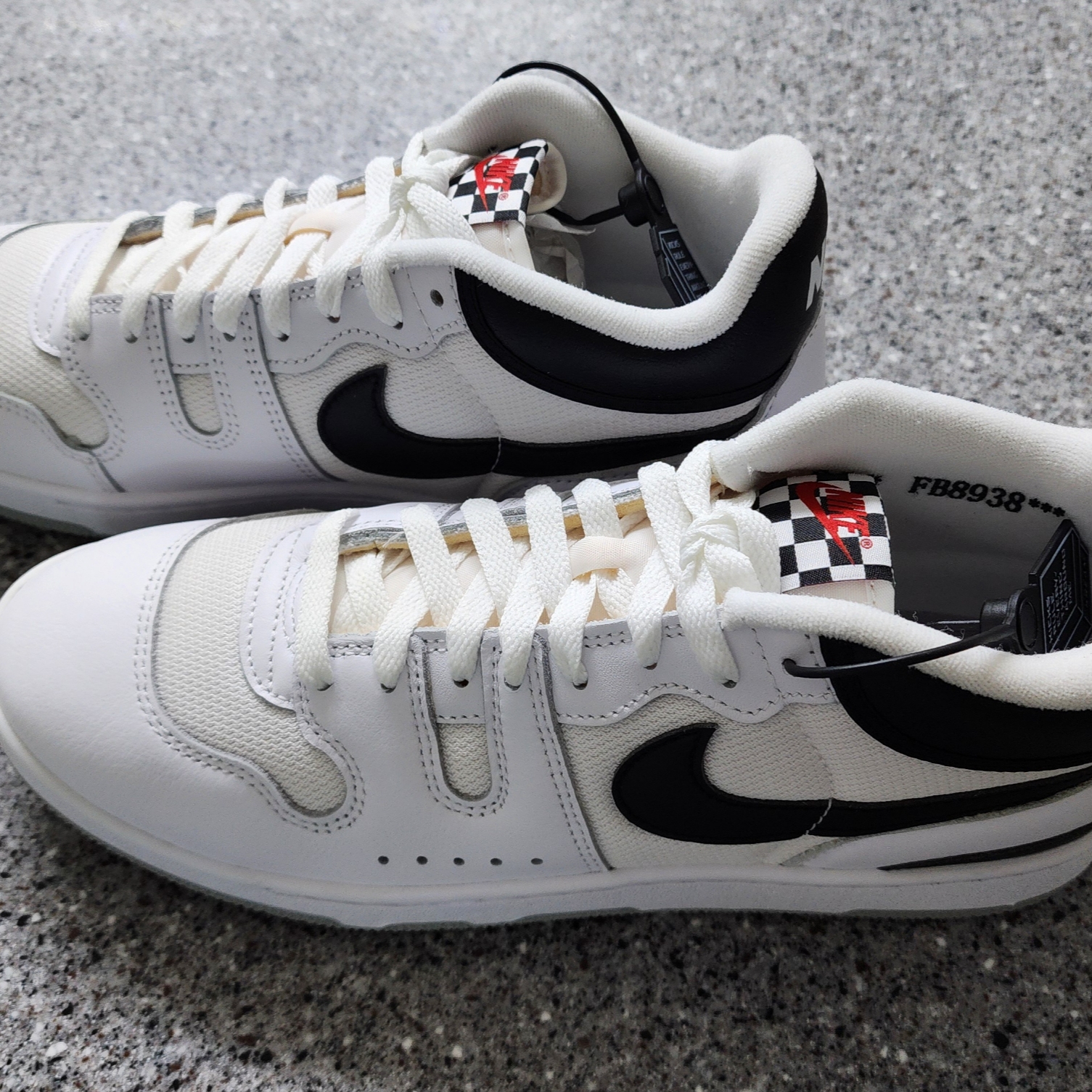 Nike Mac Attack QS SP Black and White 착용 스타일 - 2