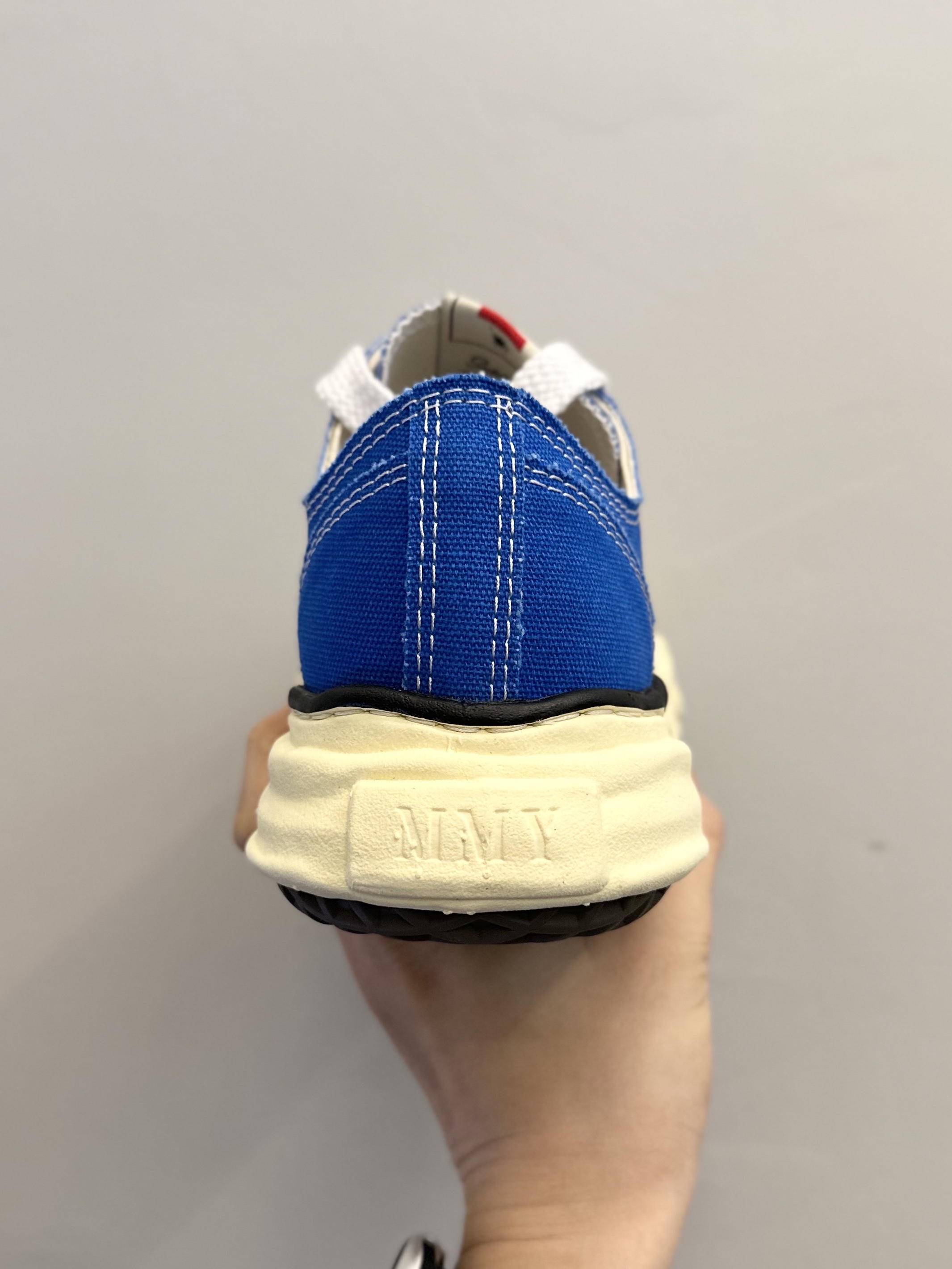 Maison Mihara Yasuhiro Peterson VL OG Sole Canvas Low-top Sneakers CL BLue 착용 스타일 - 4