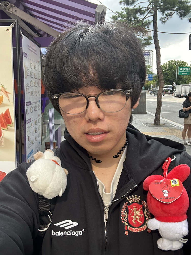 KREAM 프로필 이미지