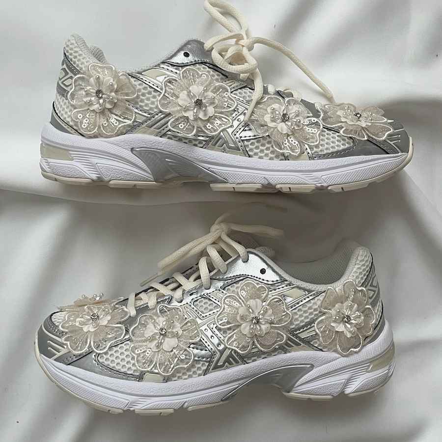 (W) Asics Gel-1130 Cream Pure Silver 착용 스타일 - 1