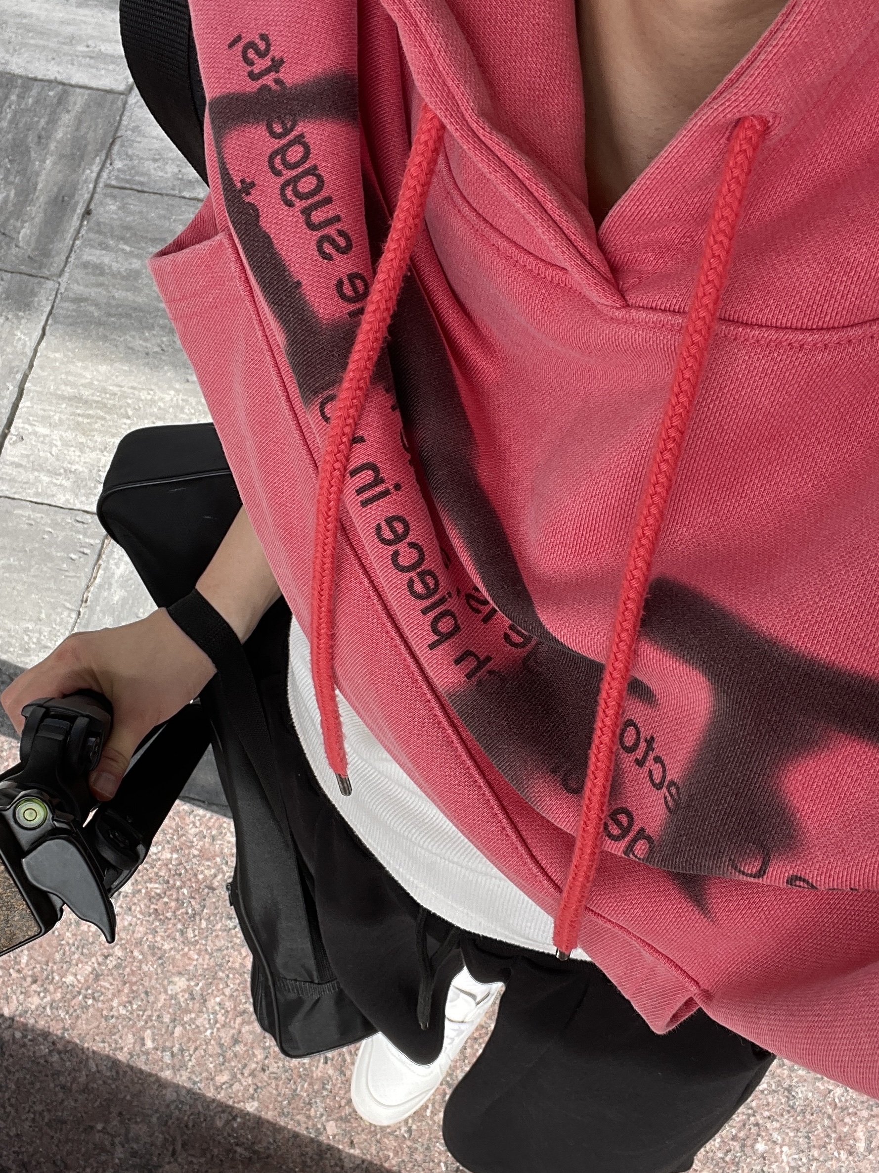 Prada Re-Nylon Small Backpack Black 착용 스타일
