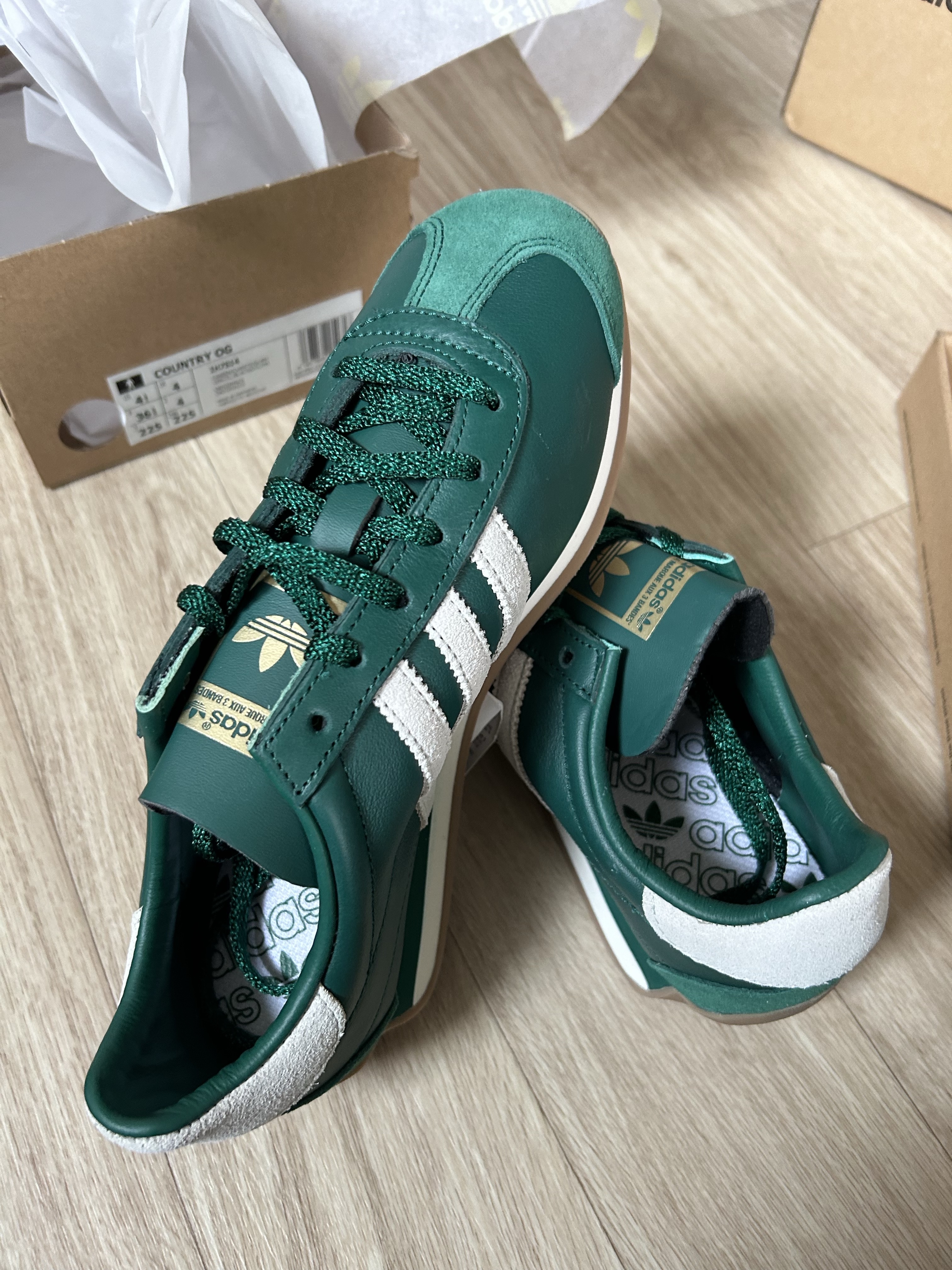 Adidas Country OG Collegiate Green Chalk White 착용 스타일