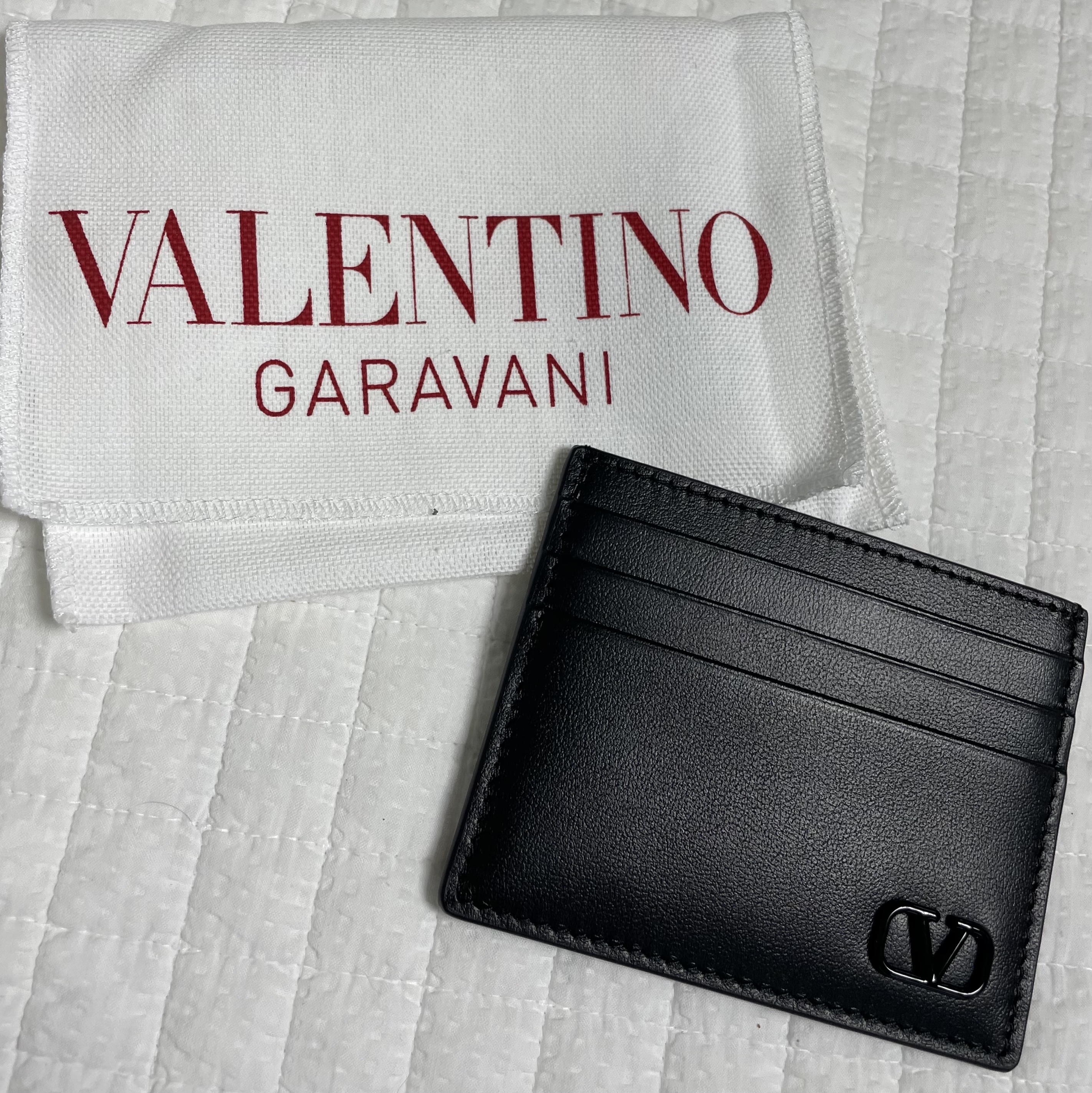 Valentino Vlogo Signature Card Case Black 착용 스타일 - 2