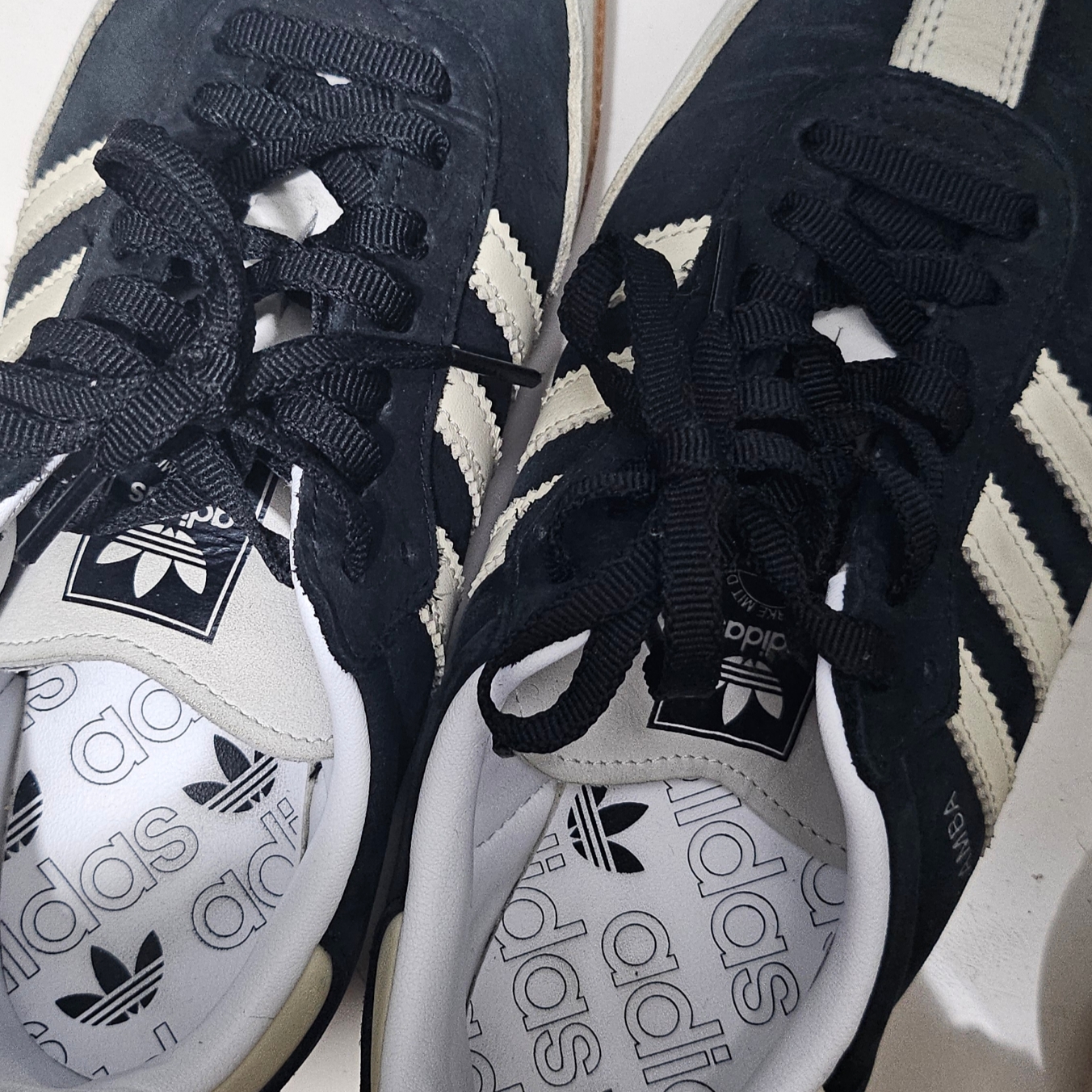 (W) Adidas Samba OG Core Black Wonder White 착용 스타일