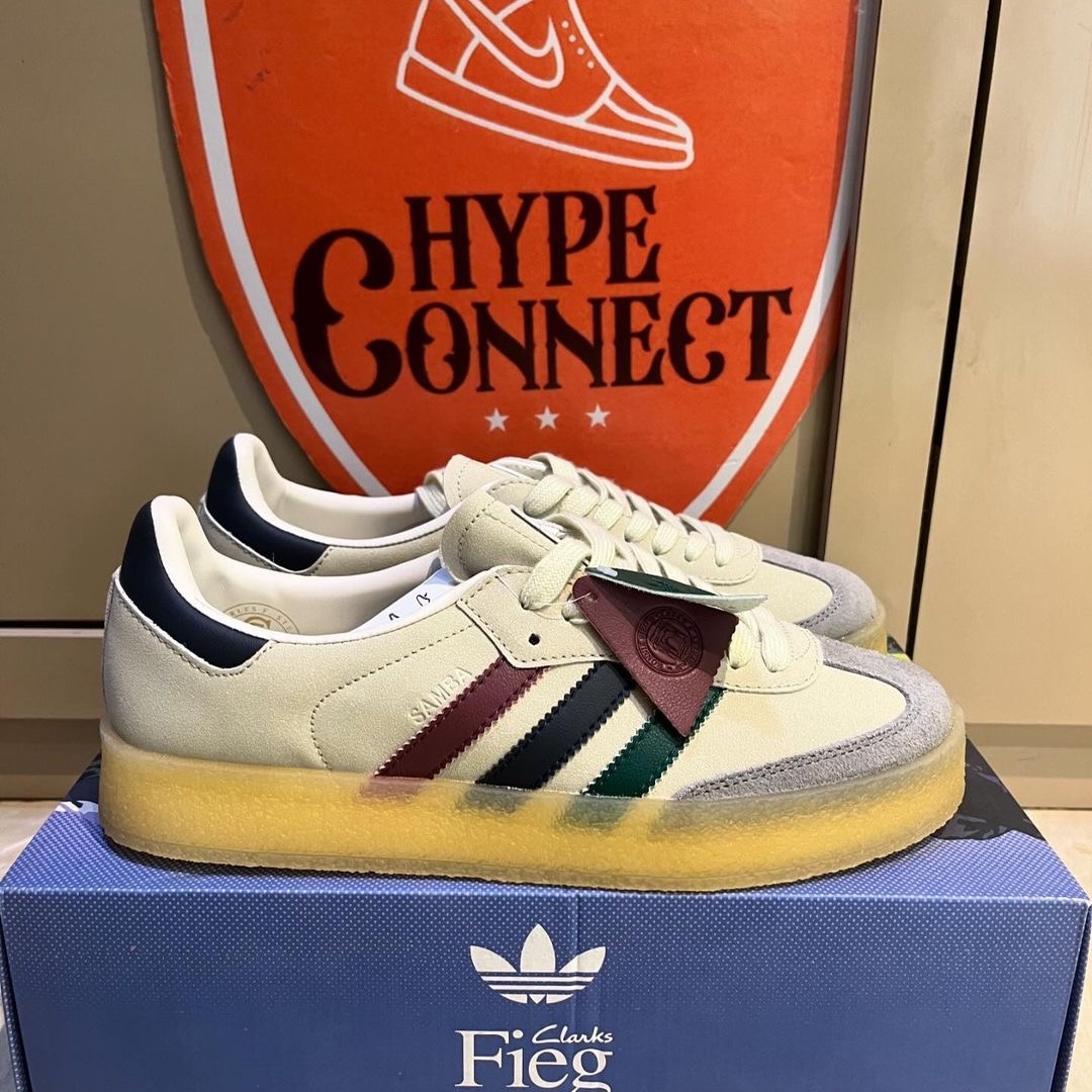Adidas x Clarks x Ronnie Fieg 8th Street Samba Chalk White Collegiate Green 착용 스타일 - 3