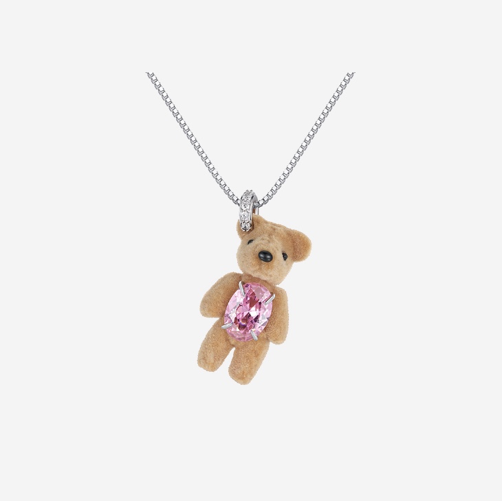 Yvmin Mini Flocked Bear Band Ring Pink - 24FW, Yvmin Flocked Bear Chain Necklace Brown - 24FW 착용 스타일 - 4