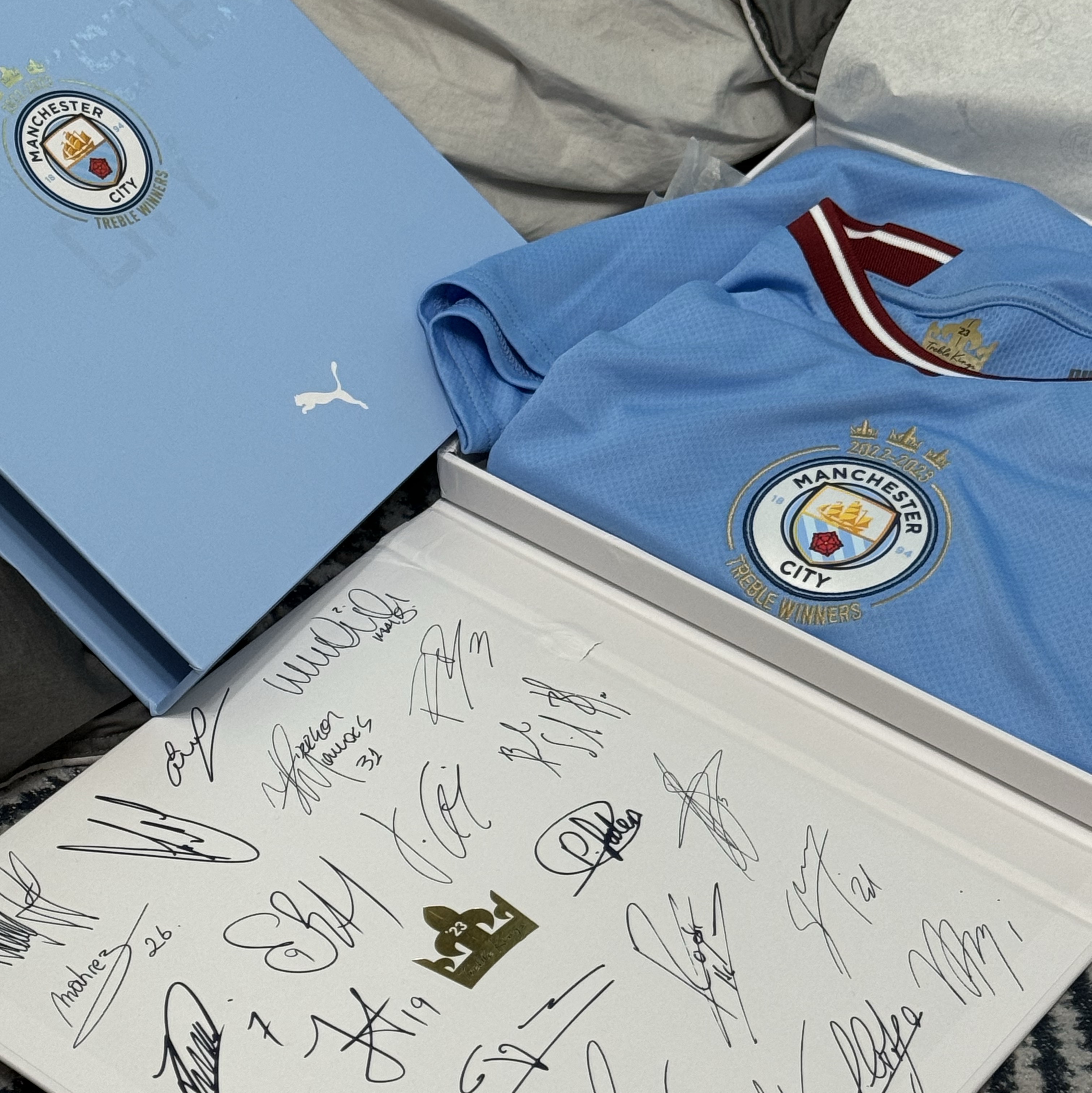Puma Manchester City 2022/23 Commerative Jersey Team Light Blue (Non Marking Ver.) 착용 스타일 - 1