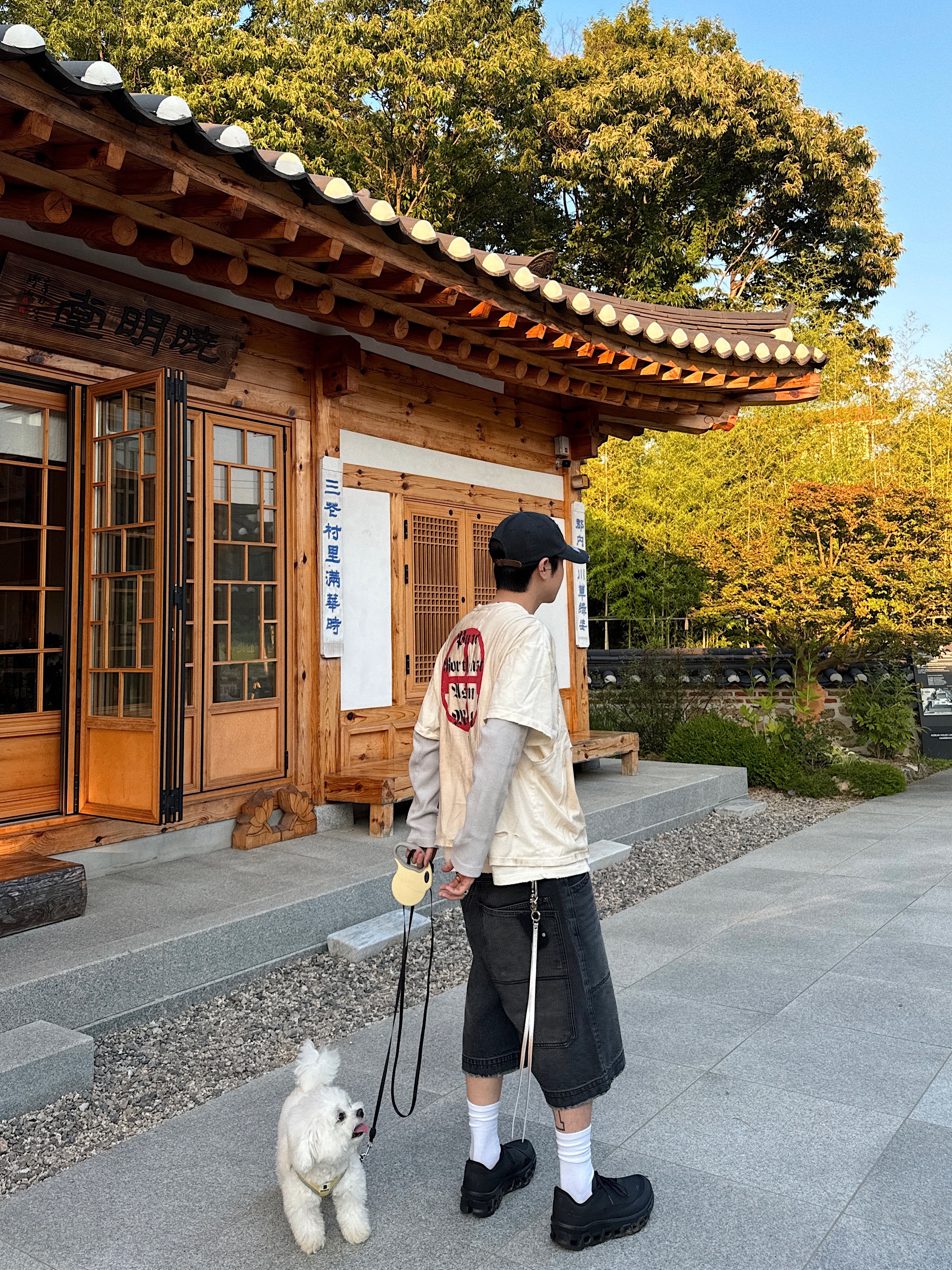ETCE Denim Bermuda Shorts Black, On Running x Post Archive Faction (Paf) Cloudmonster 2 Black Magnet 착용 스타일 - 2