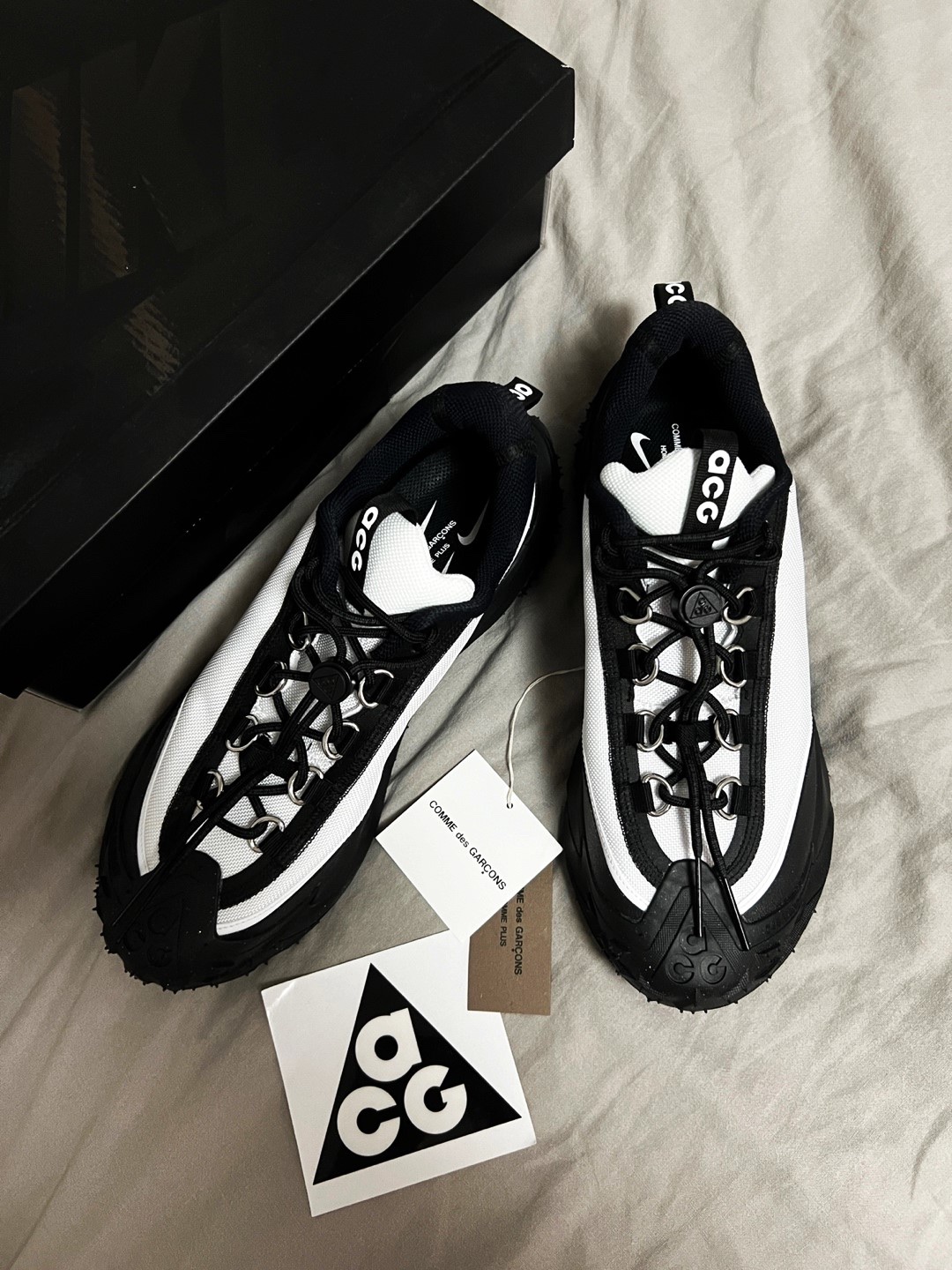 Nike x Comme des Garcons Homme Plus ACG Mountain Fly 2 Low Black White 착용 스타일