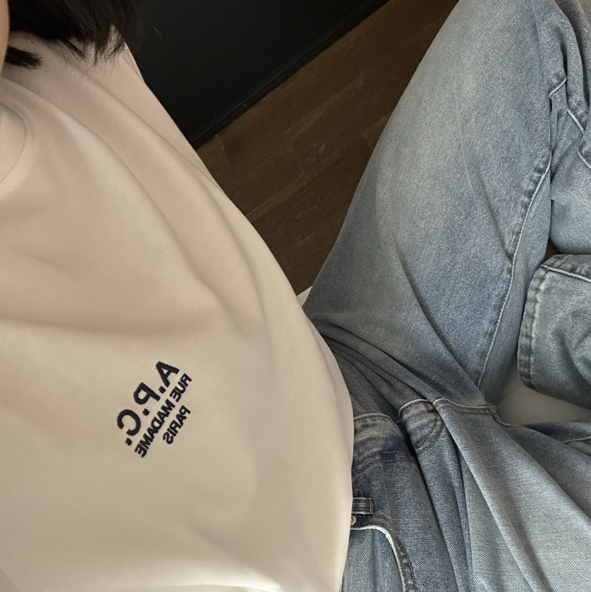 A.P.C. Raymond T-Shirt White 착용 스타일 - 1