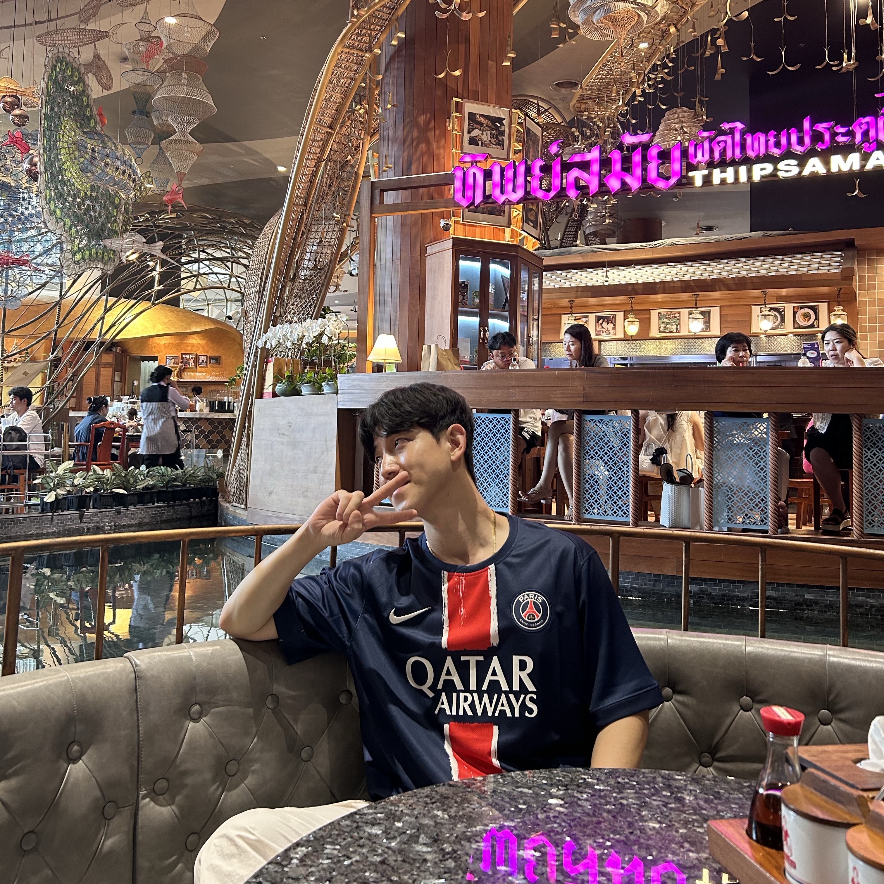 Nike Paris Saint-Germain 2024/25 Dri-Fit Stadium Home Replica Jersey Midnight Navy (Non Marking Ver.) 착용 스타일