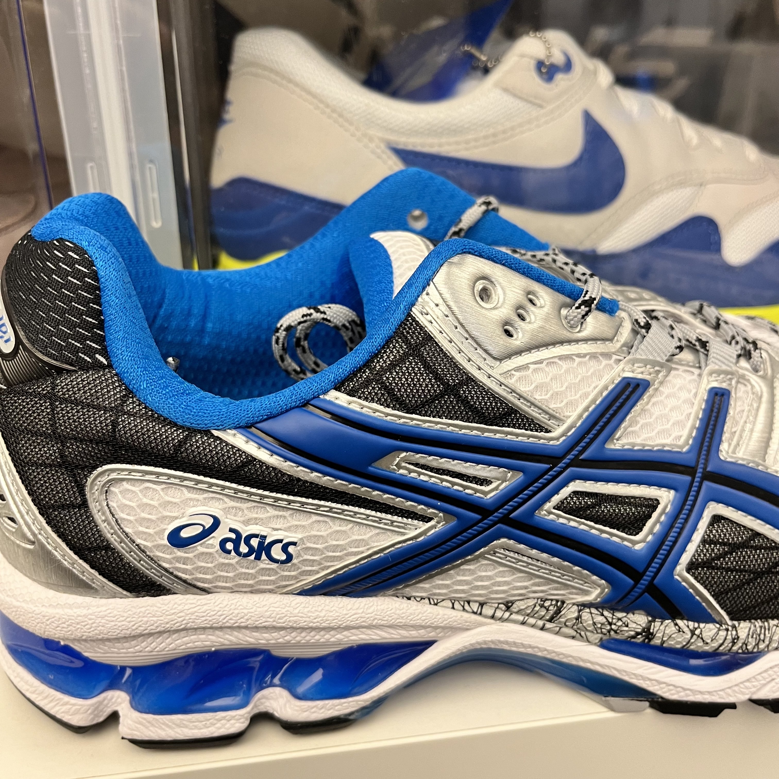 Asics Gel-Nimbus 10.1 White Directoire Blue 착용 스타일 - 3