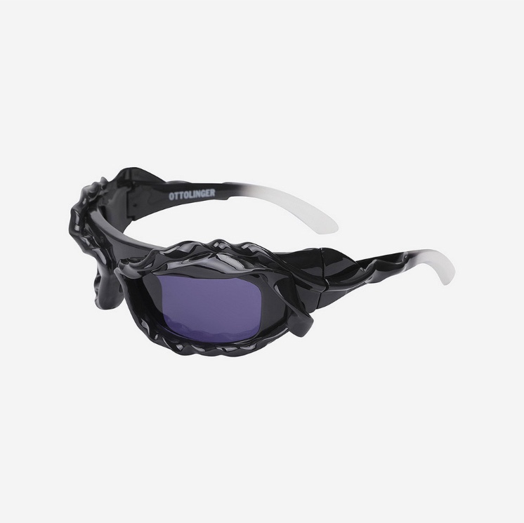 Ottolinger Twisted Sunglasses Blue White Fade - 24FW 착용 스타일 - 3