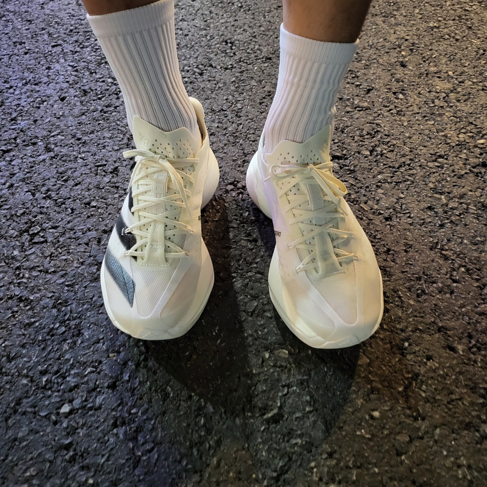 Y-3 Adios Pro 3.0 Off White Black 착용 스타일