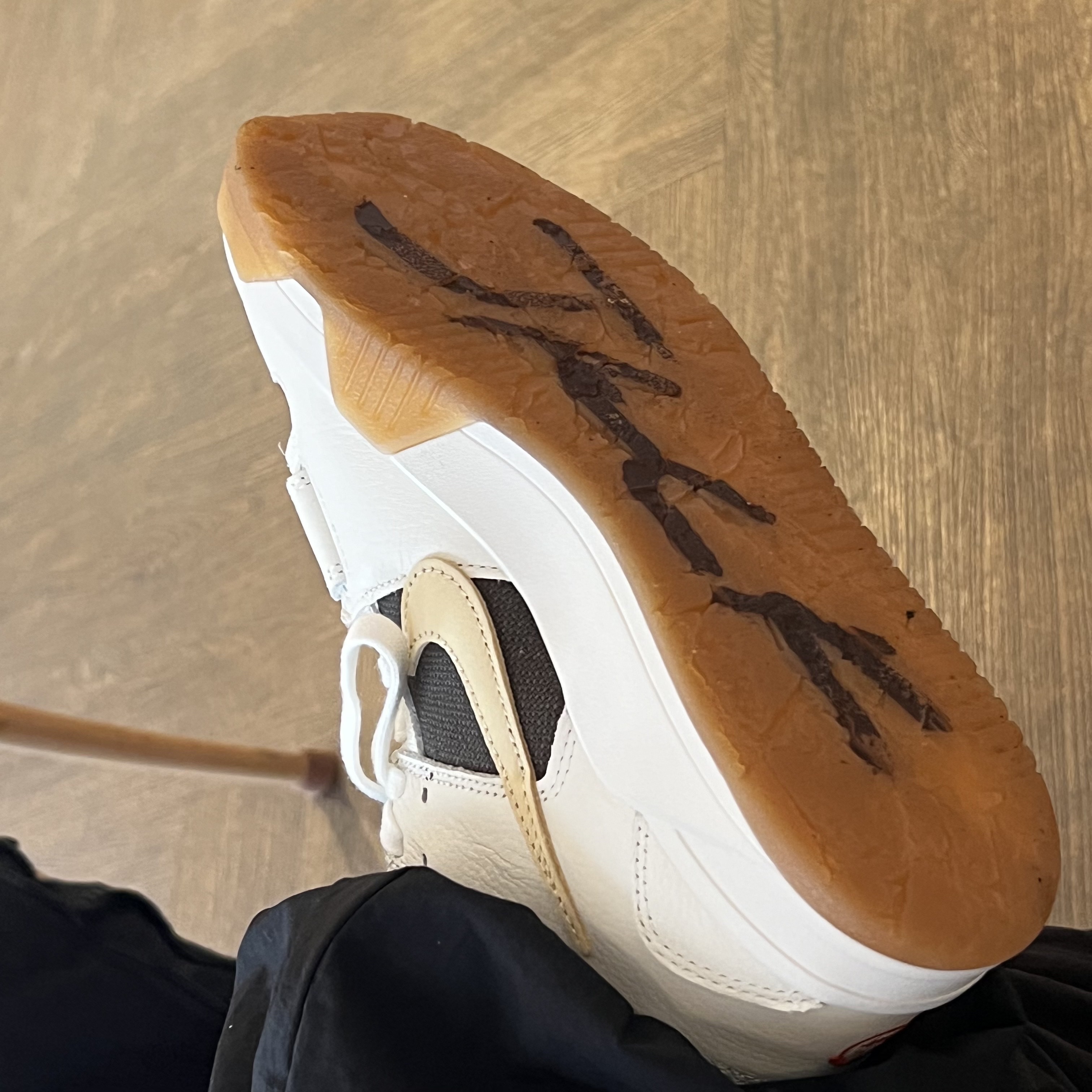 Jordan x Travis Scott Jumpman Jack TR Sail and Dark Mocha, Jordan 4 Retro OG White Cement 2016 착용 스타일 - 2