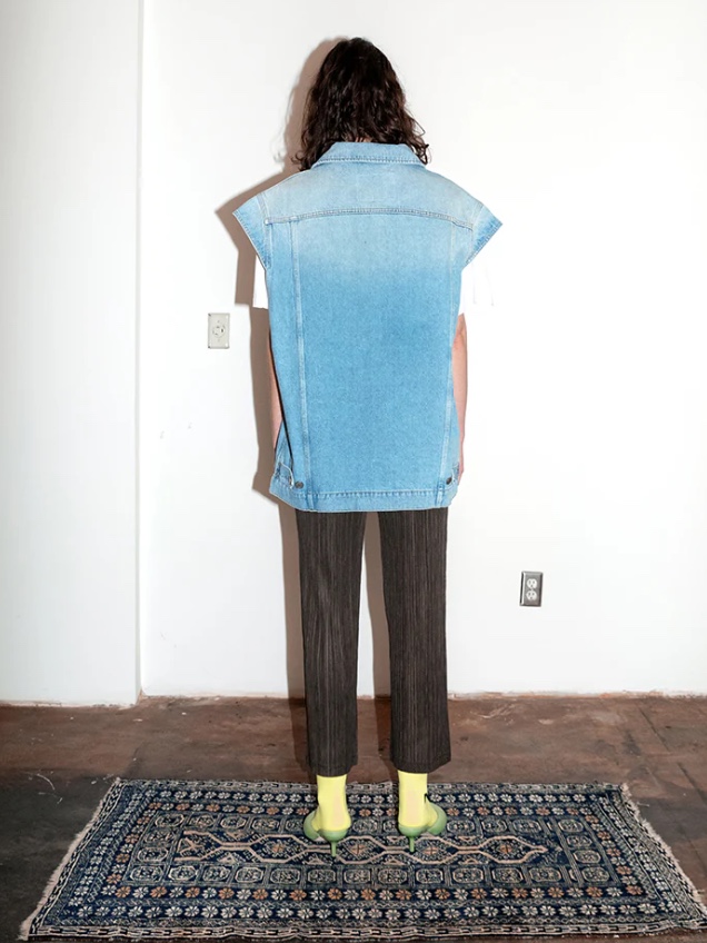 Martine Rose Denim Gilet Bleached Wash 착용 스타일 - 5