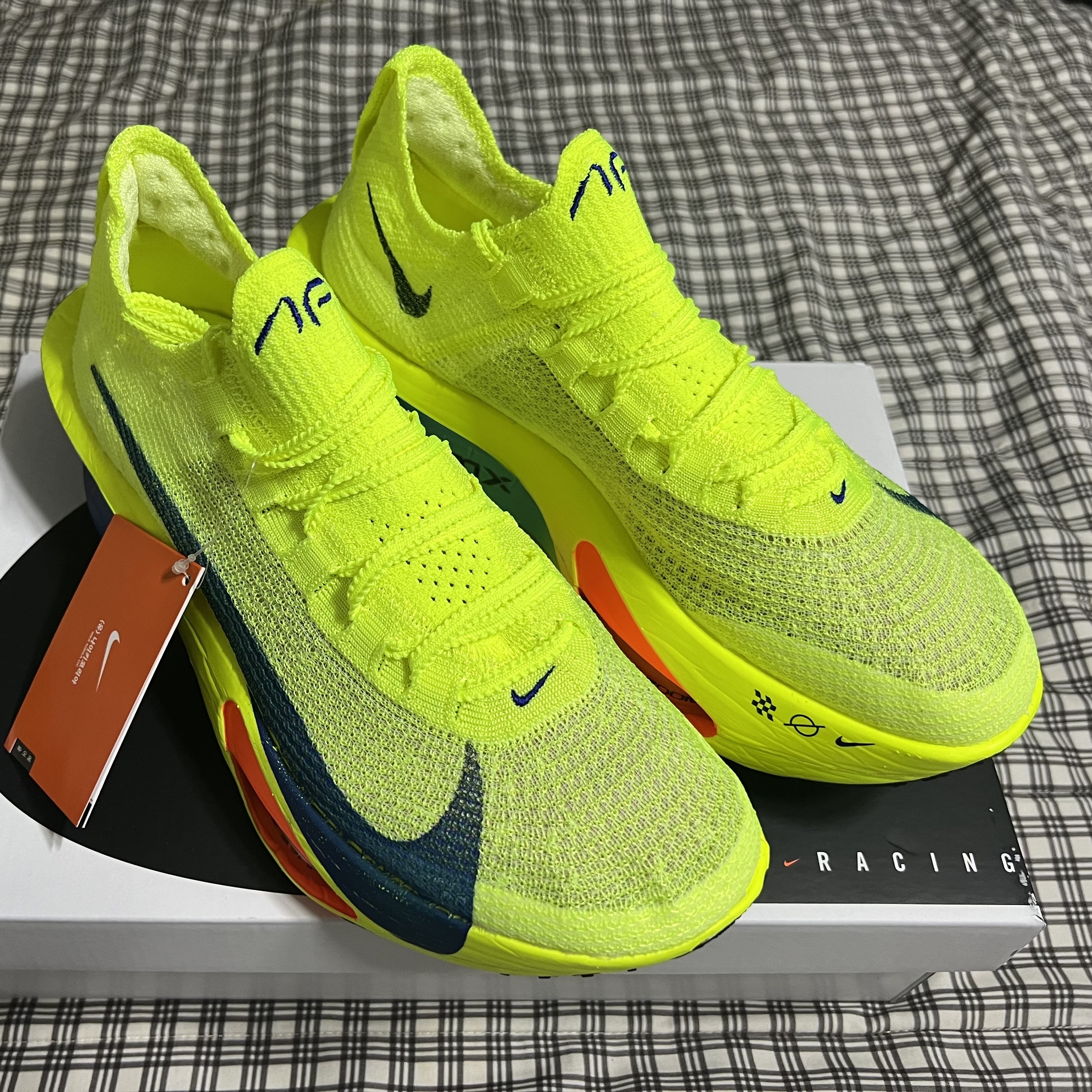 Nike Air Zoom Alphafly Next% 3 Volt 착용 스타일 - 1