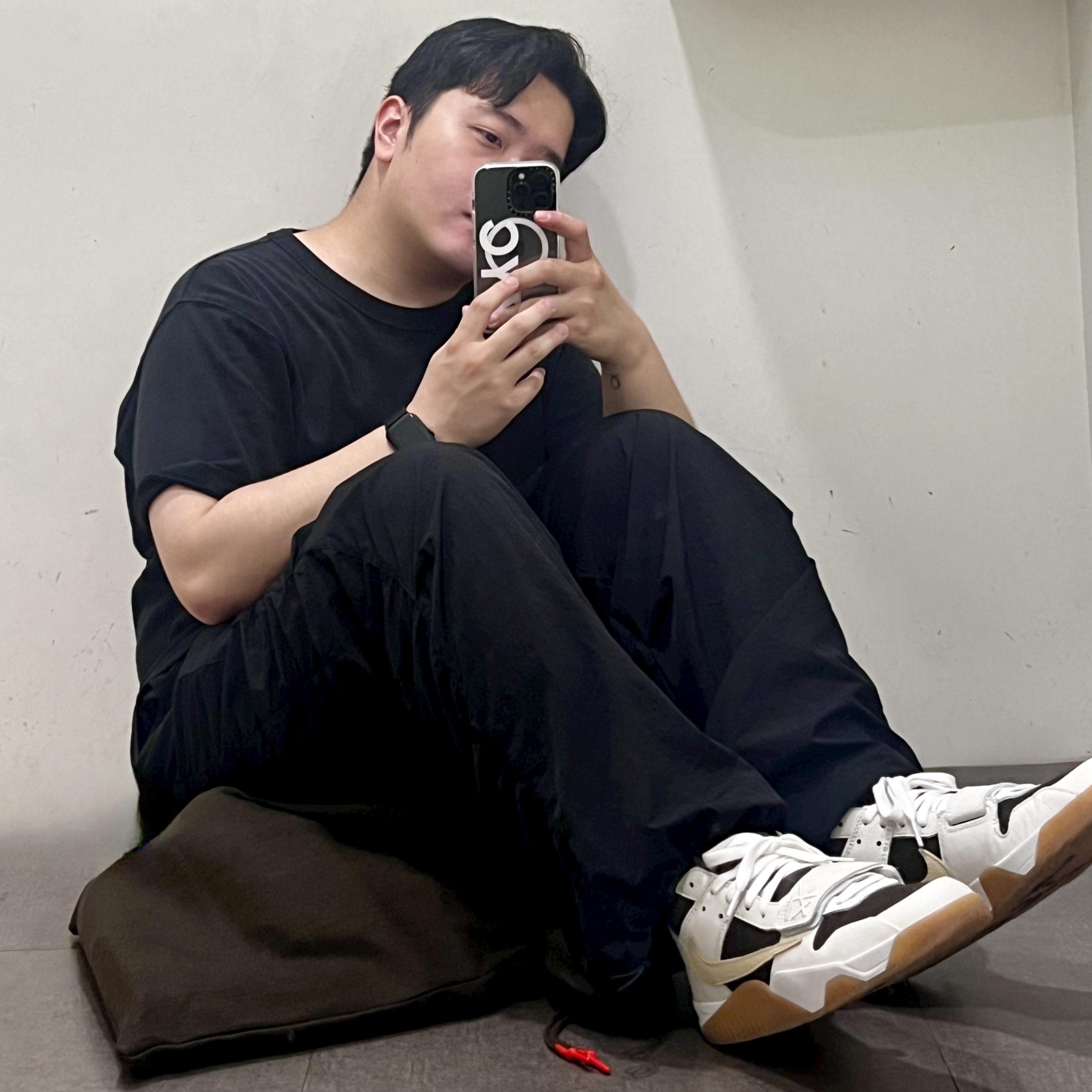 Jordan x Travis Scott Jumpman Jack TR Sail and Dark Mocha, Jordan 4 Retro OG White Cement 2016 착용 스타일 - 1