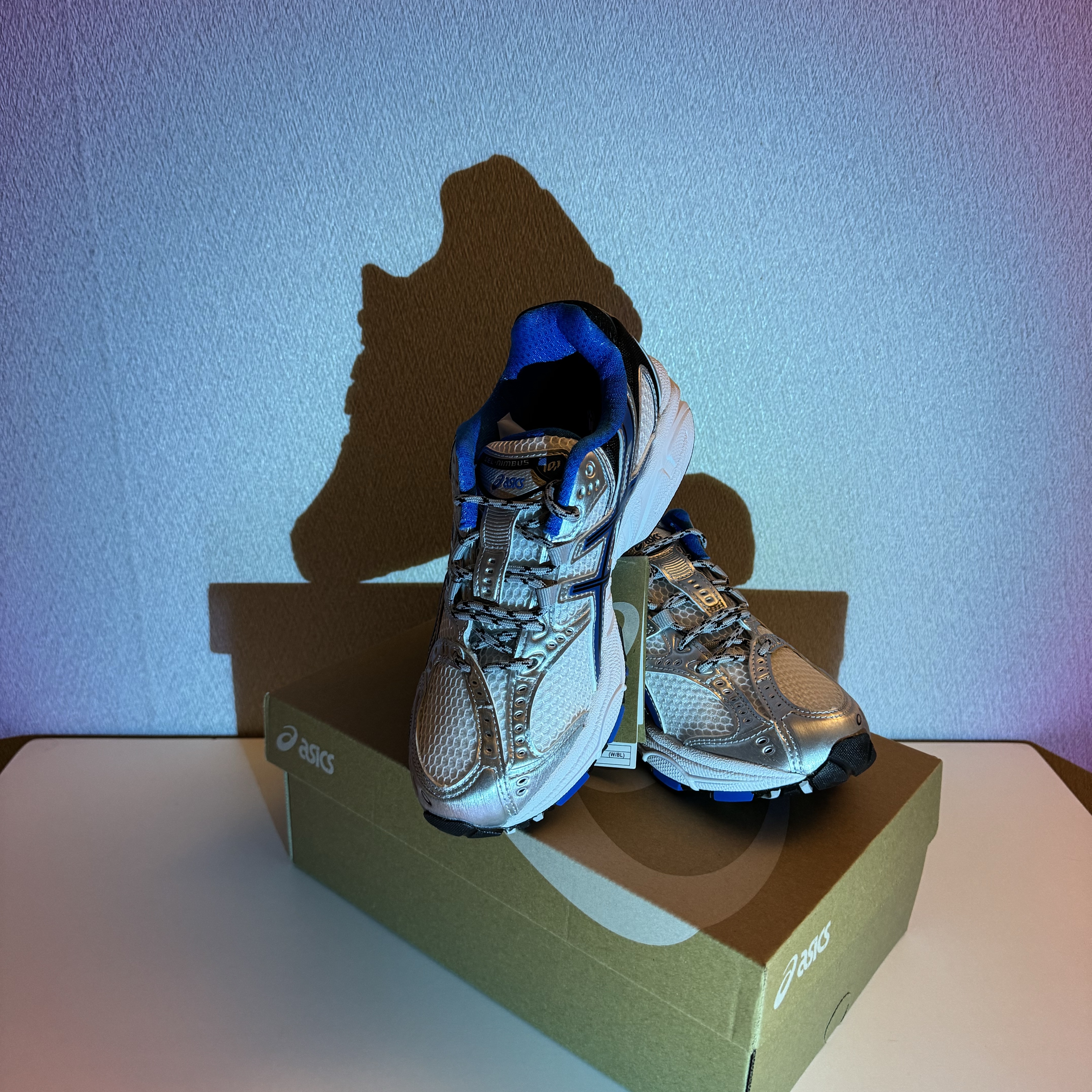 Asics Gel-Nimbus 10.1 White Directoire Blue 착용 스타일 - 1