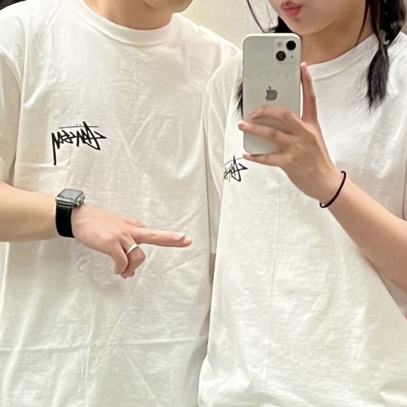 Stussy Cherries T-Shirt White 착용 스타일 - 2