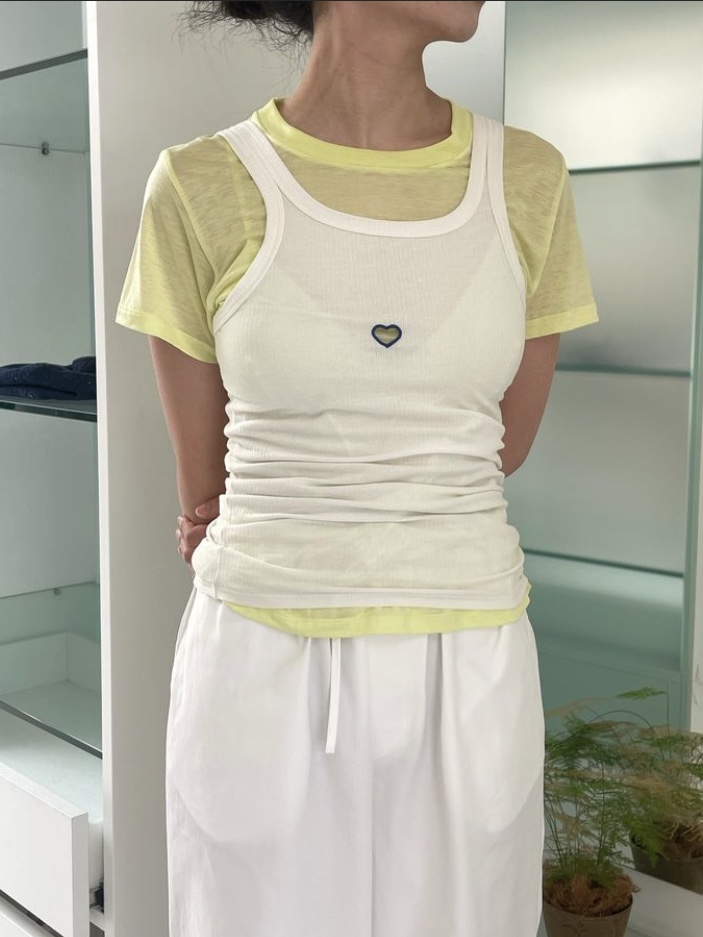 Baserange Women Heart Tank Undyed, Baserange Women Heart Tank Black 착용 스타일 - 2