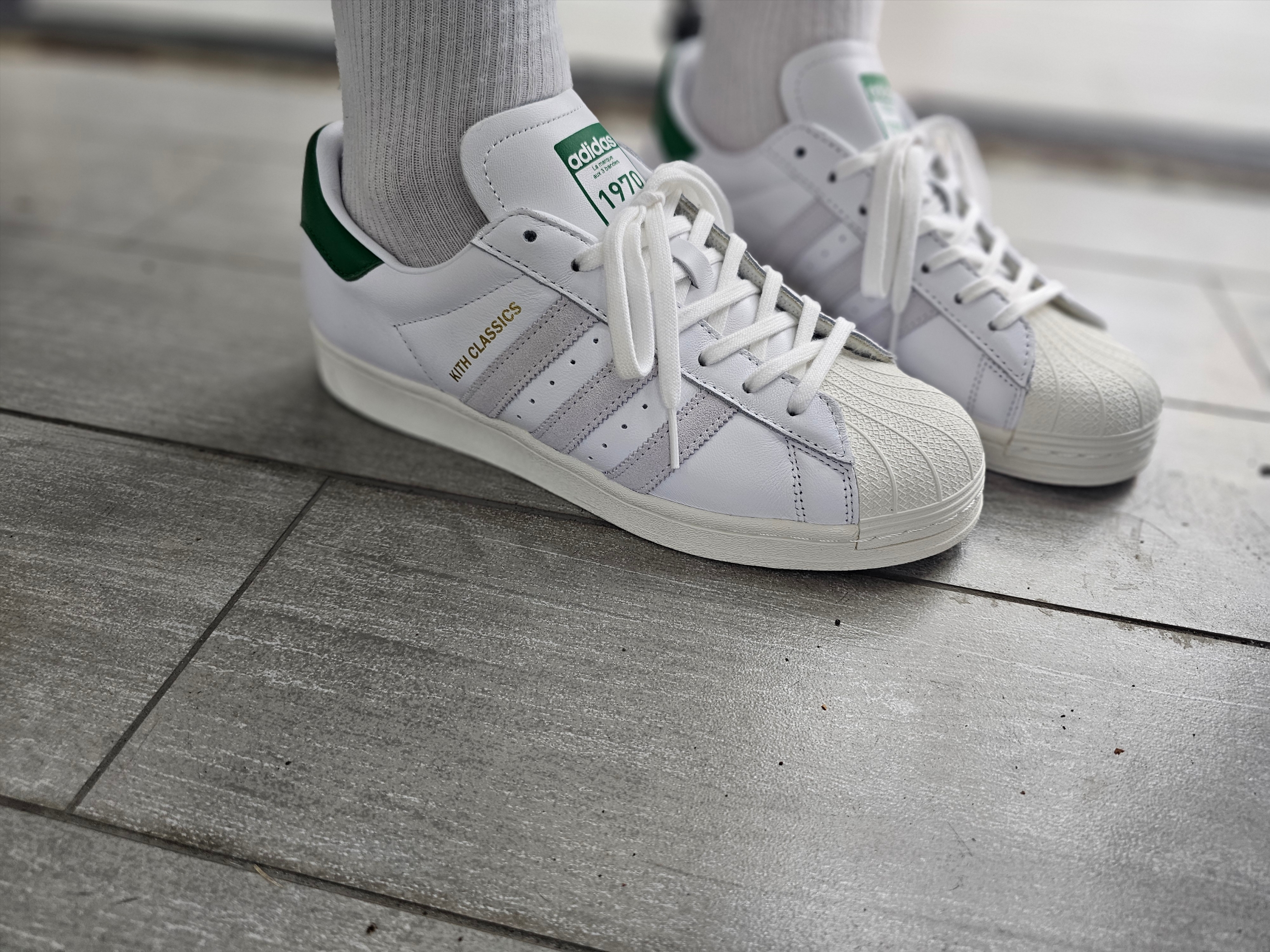 Adidas x Kith Superstar Classics White Fairway 착용 스타일