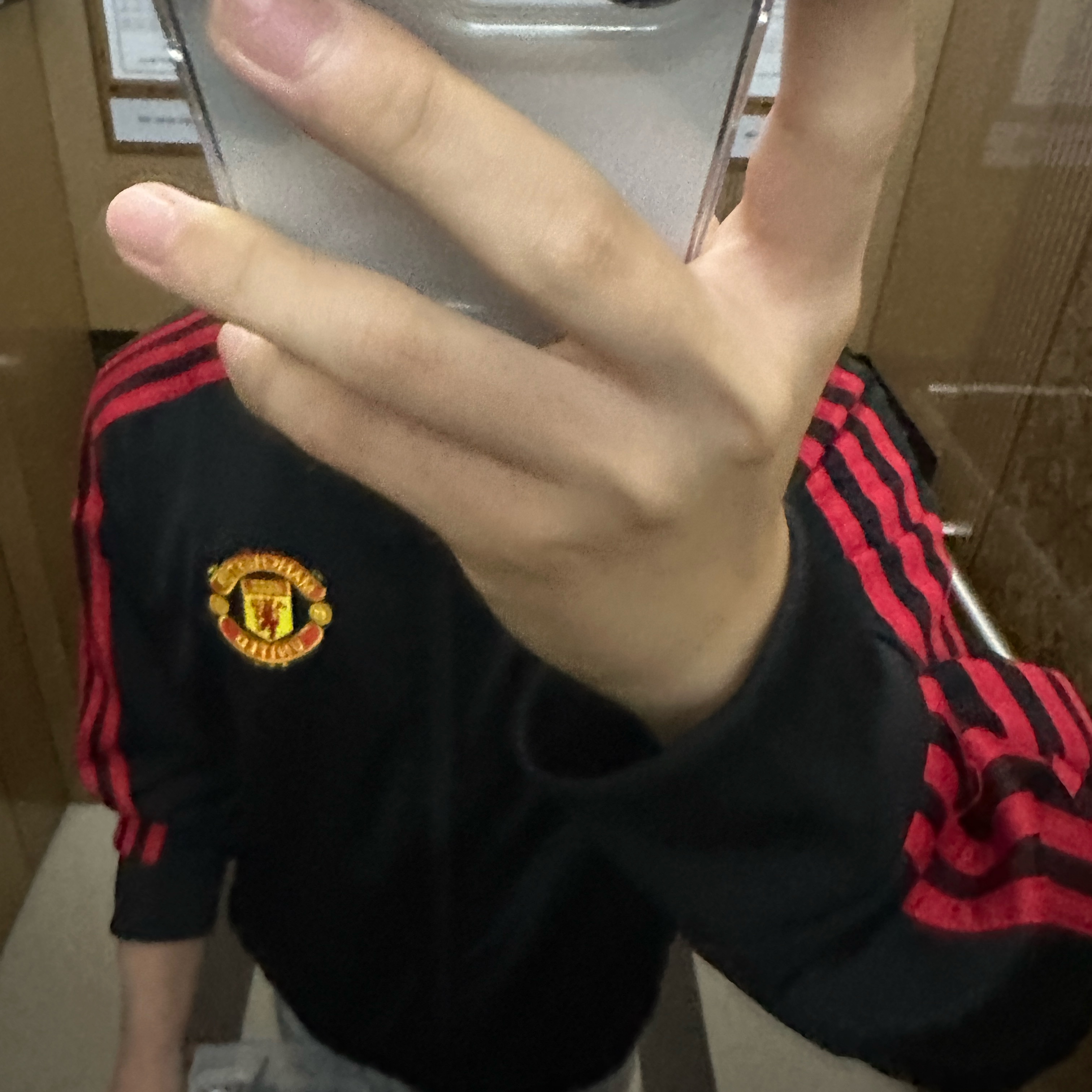Adidas Manchester United DNA Track Top Jersey Jacket Black - US Sizing 착용 스타일